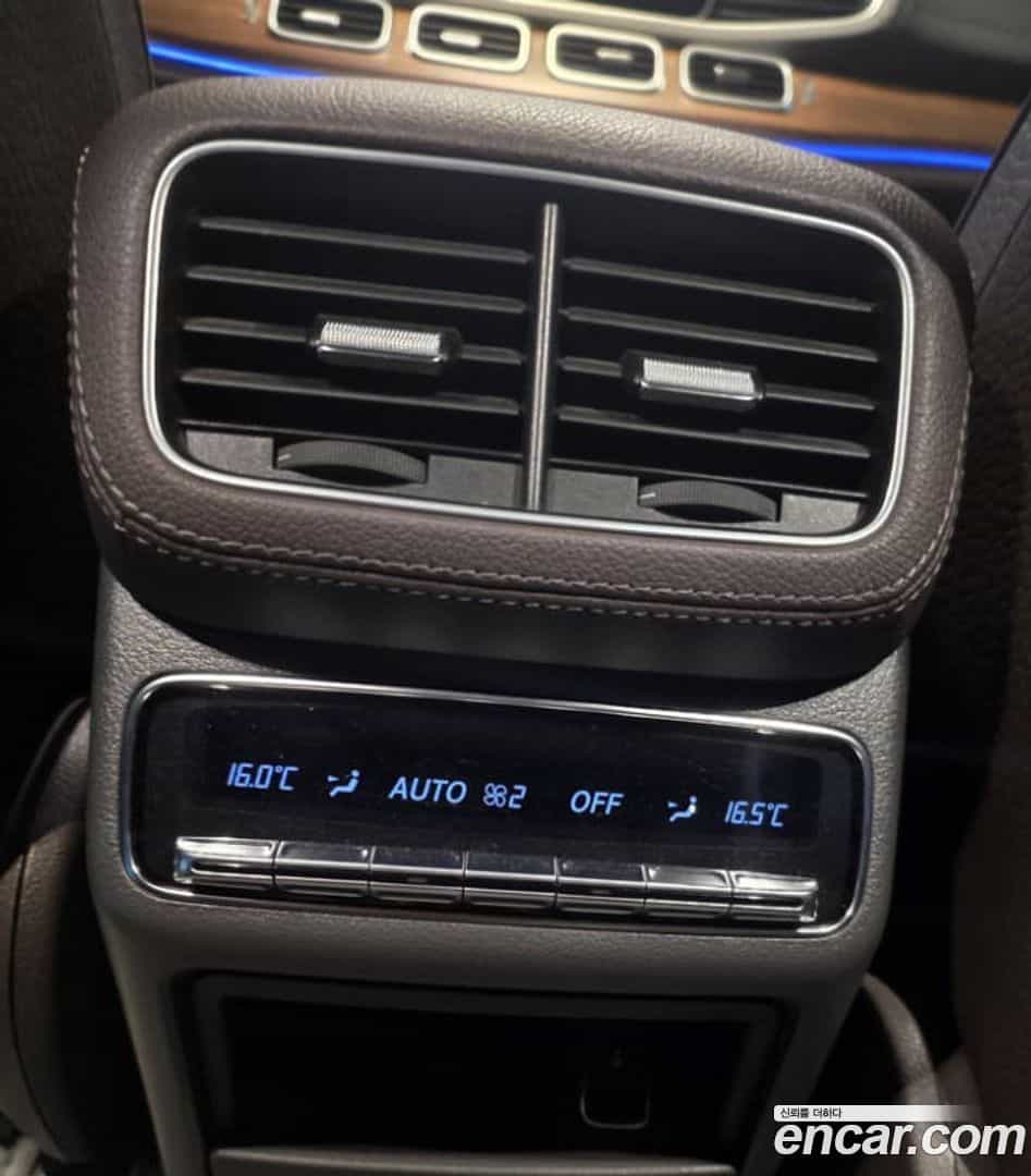 GLE-Class Mercedes-Benz 2020.10-OUTER-004