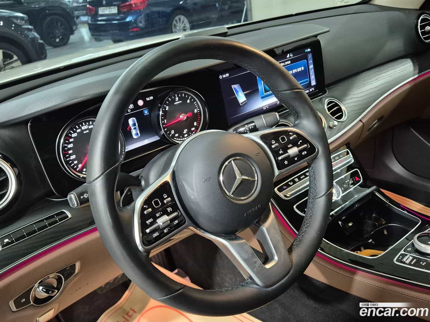 E-Class Mercedes-Benz 2020.5-INNER-008