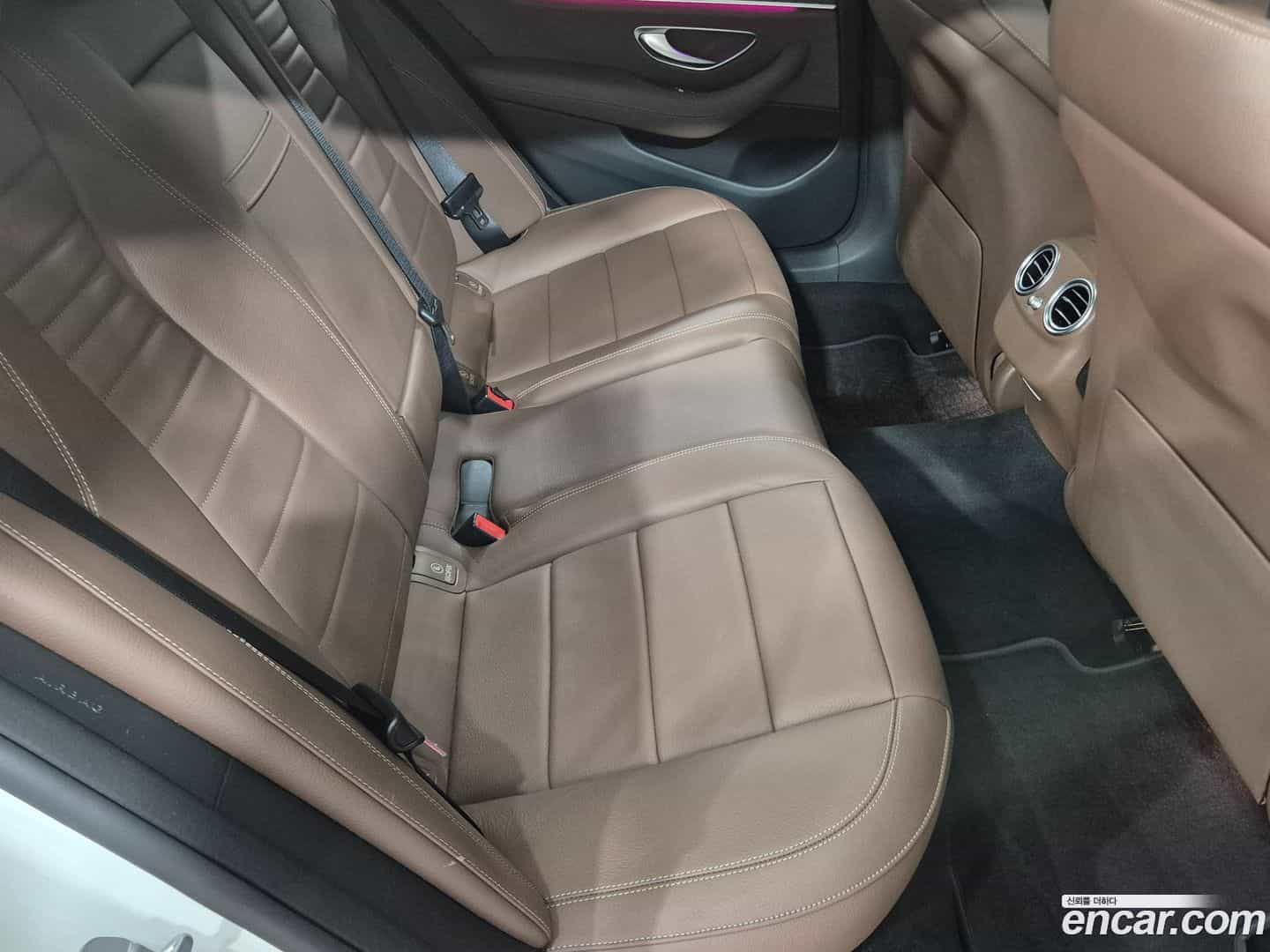 E-Class Mercedes-Benz 2020.5-OPTION-016