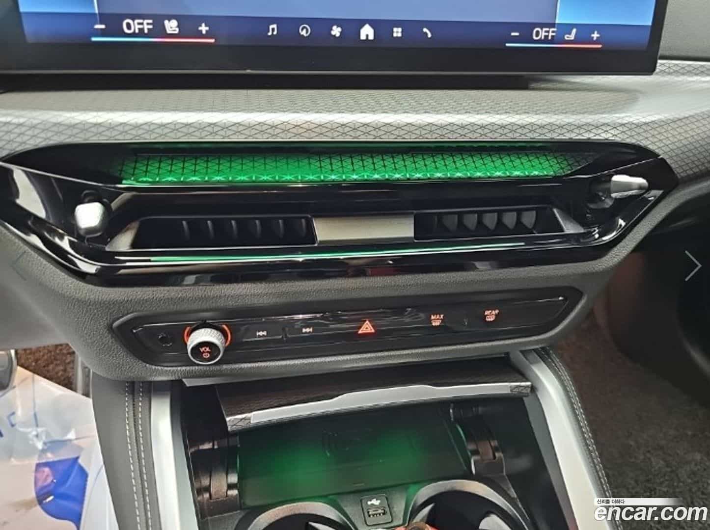4-Series BMW 2025.3-INNER-010