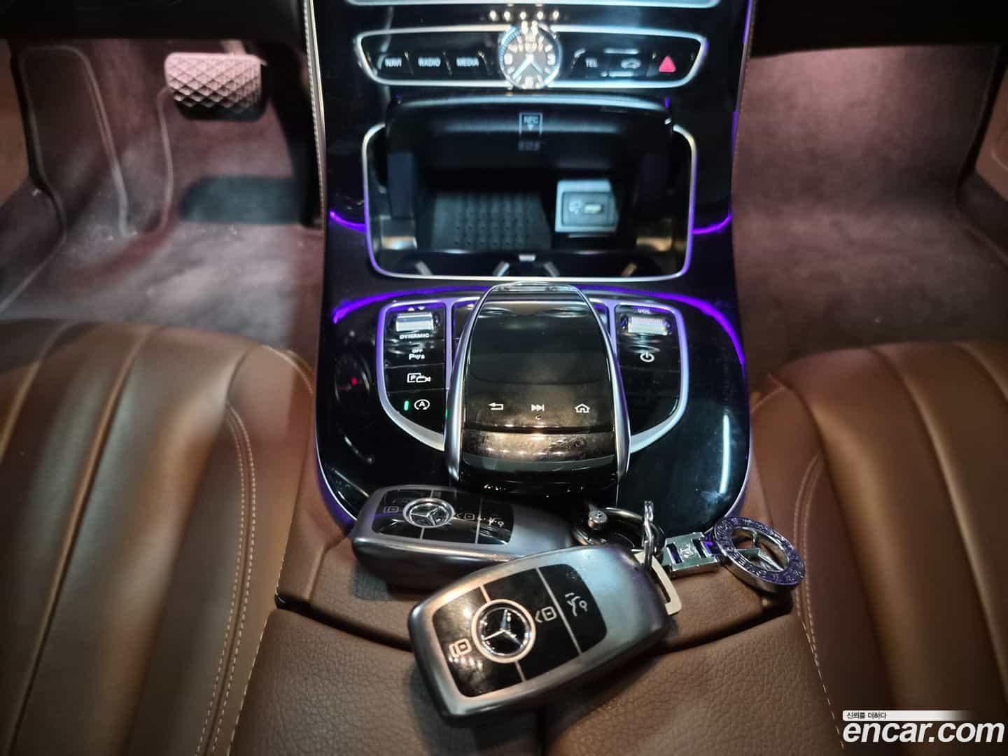 E-Class Mercedes-Benz 2020.2-INNER-009