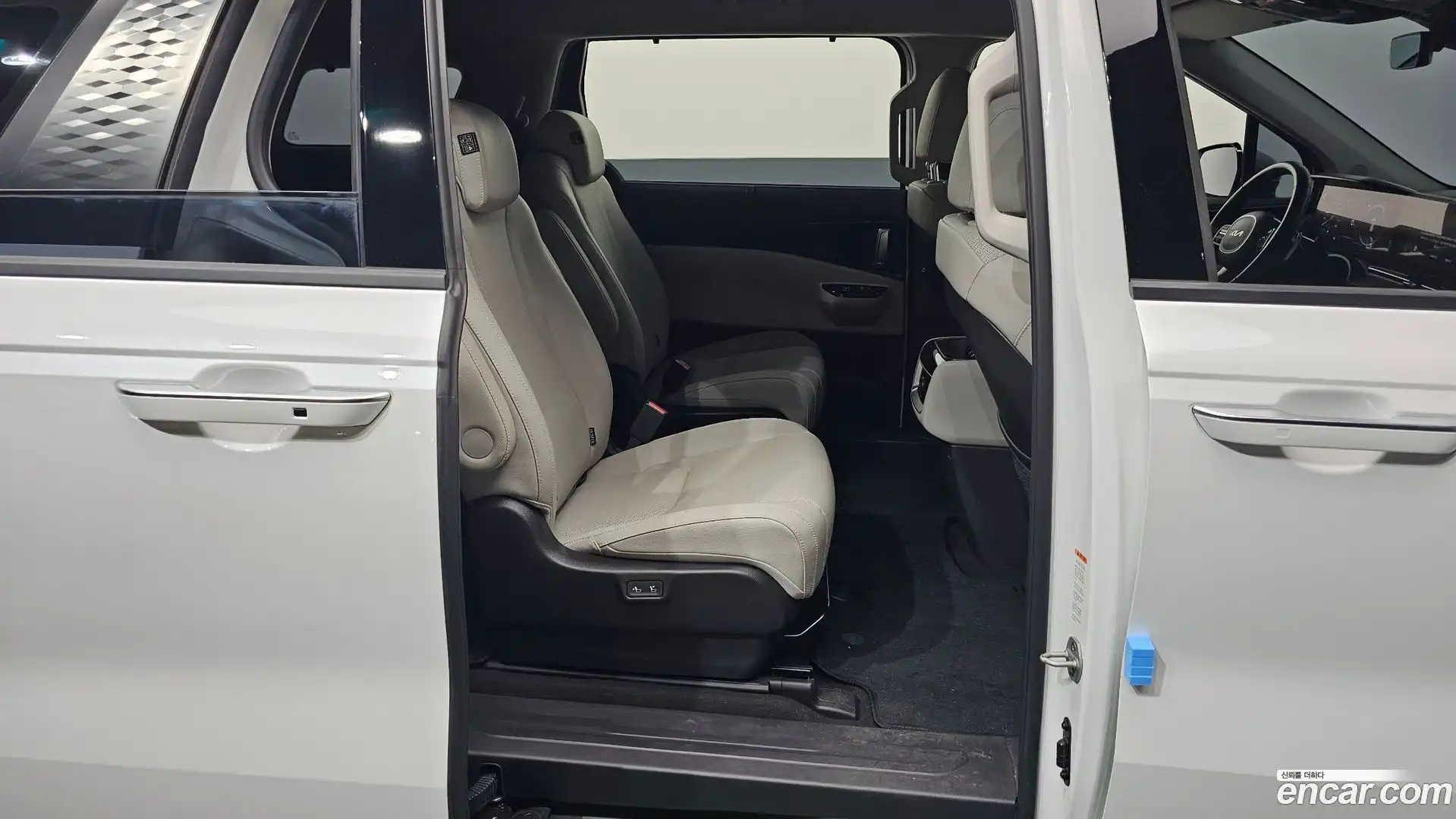 Canival Kia 2022.4-OPTION-015