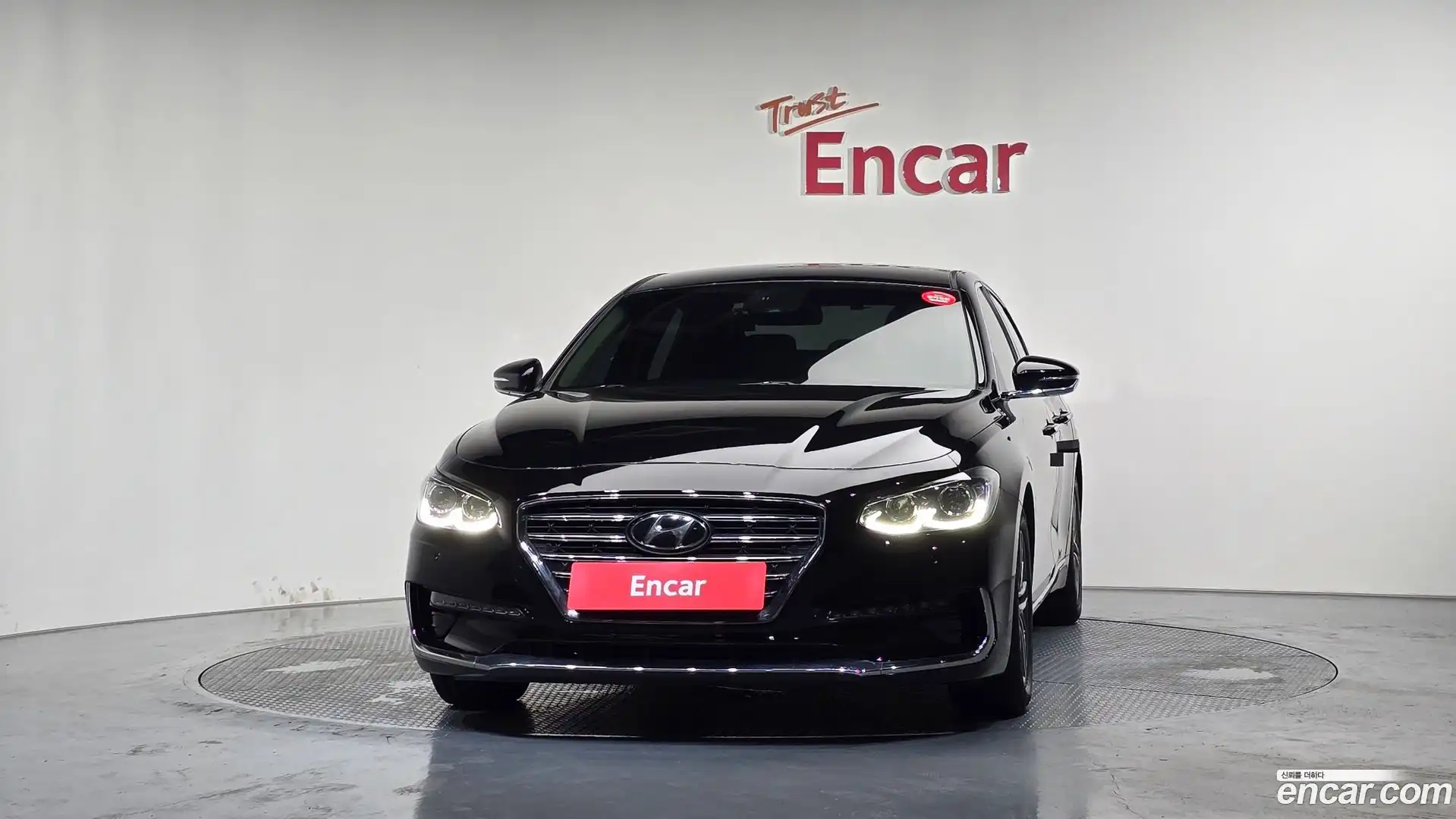 Grandeur Hyundai 2018.1-OUTER-003