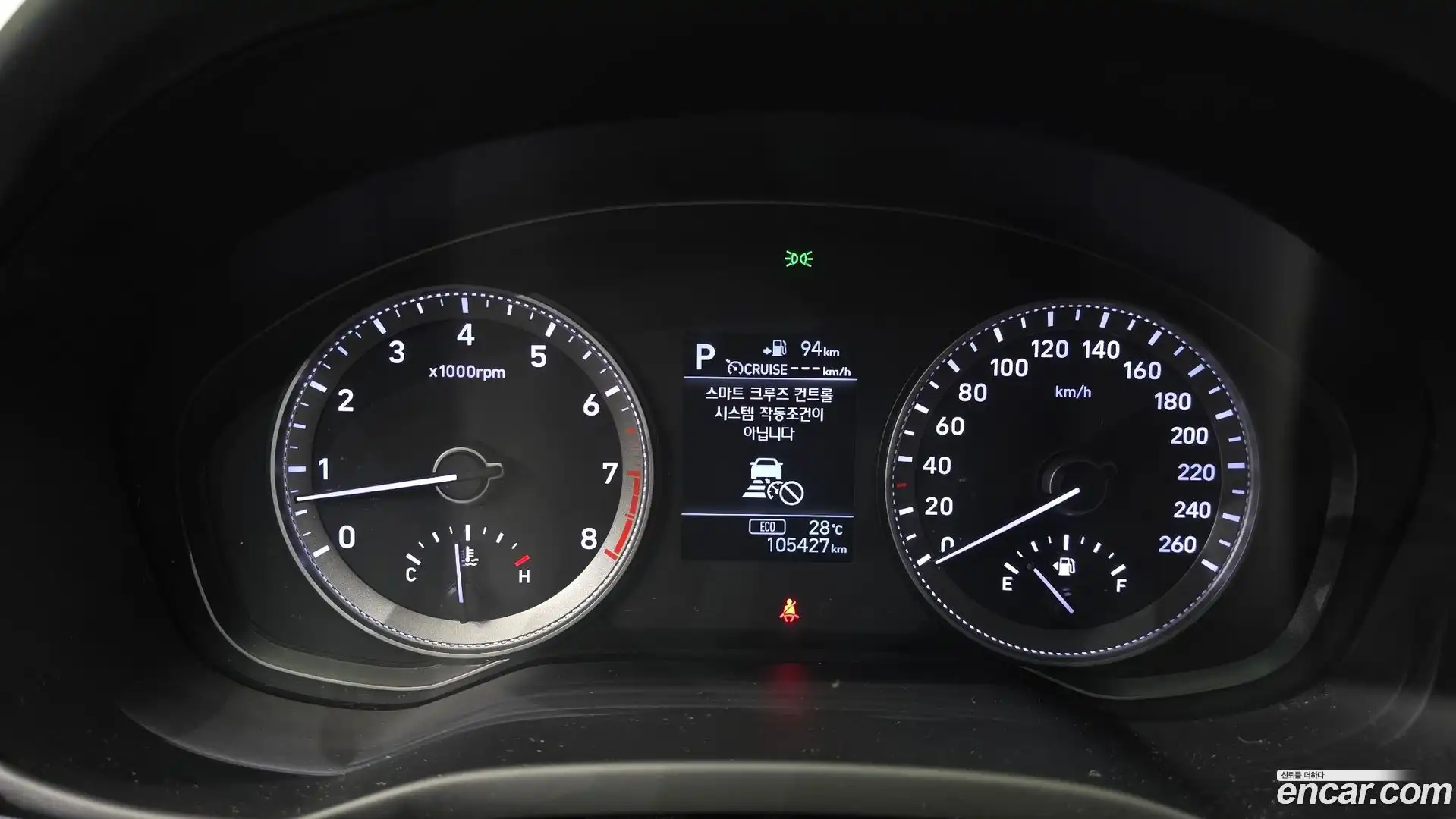 Grandeur Hyundai 2018.1-INNER-008
