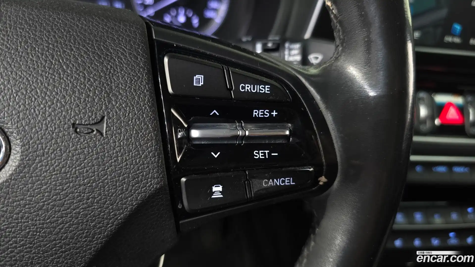 Grandeur Hyundai 2018.1-OPTION-020