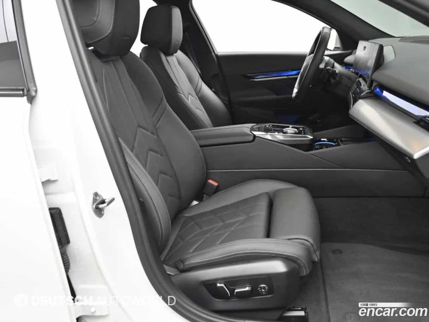 5-Series BMW 2024.10-INNER-010