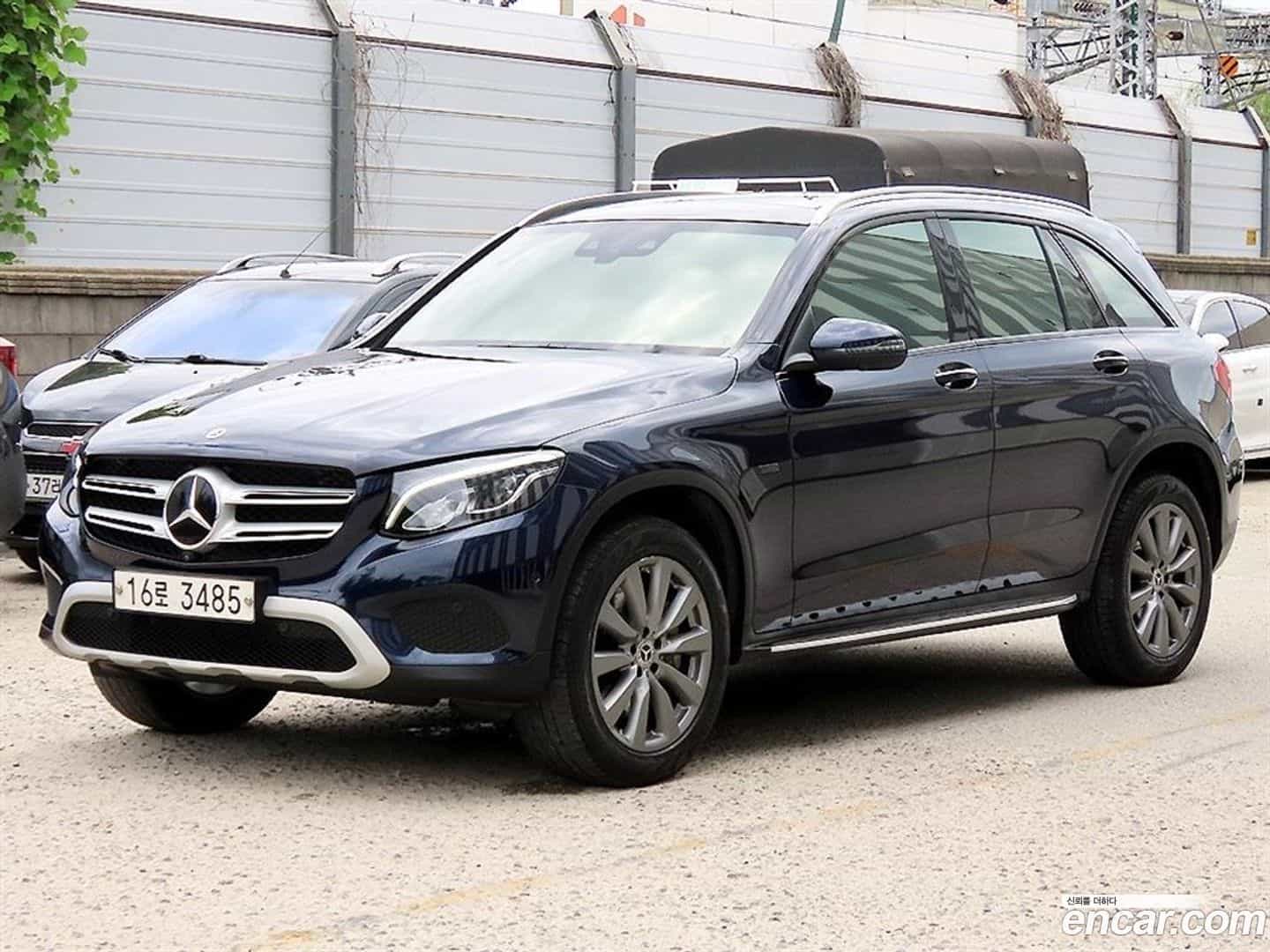 GLC-Class Mercedes-Benz 2018.10-OUTER-002