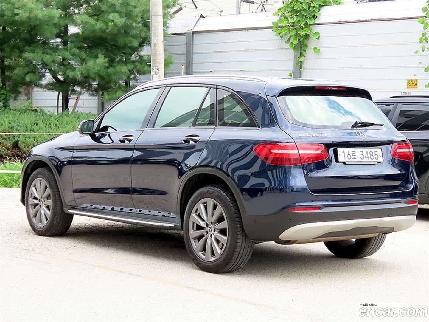 GLC-Class Mercedes-Benz 2018.10-OUTER-003