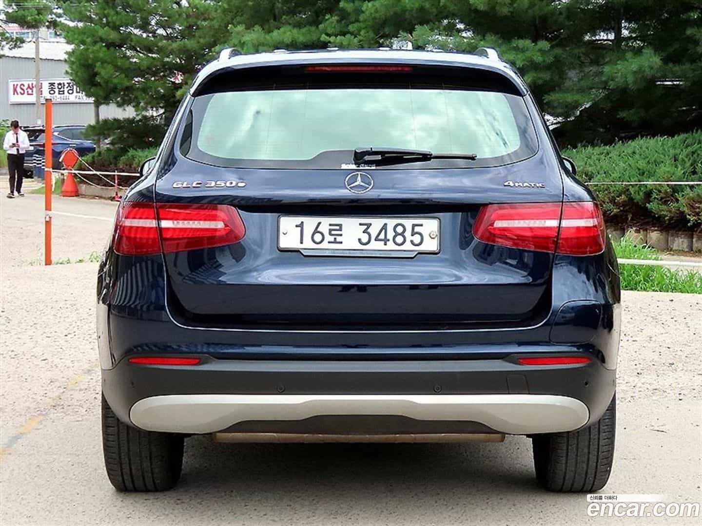 GLC-Class Mercedes-Benz 2018.10-OUTER-004