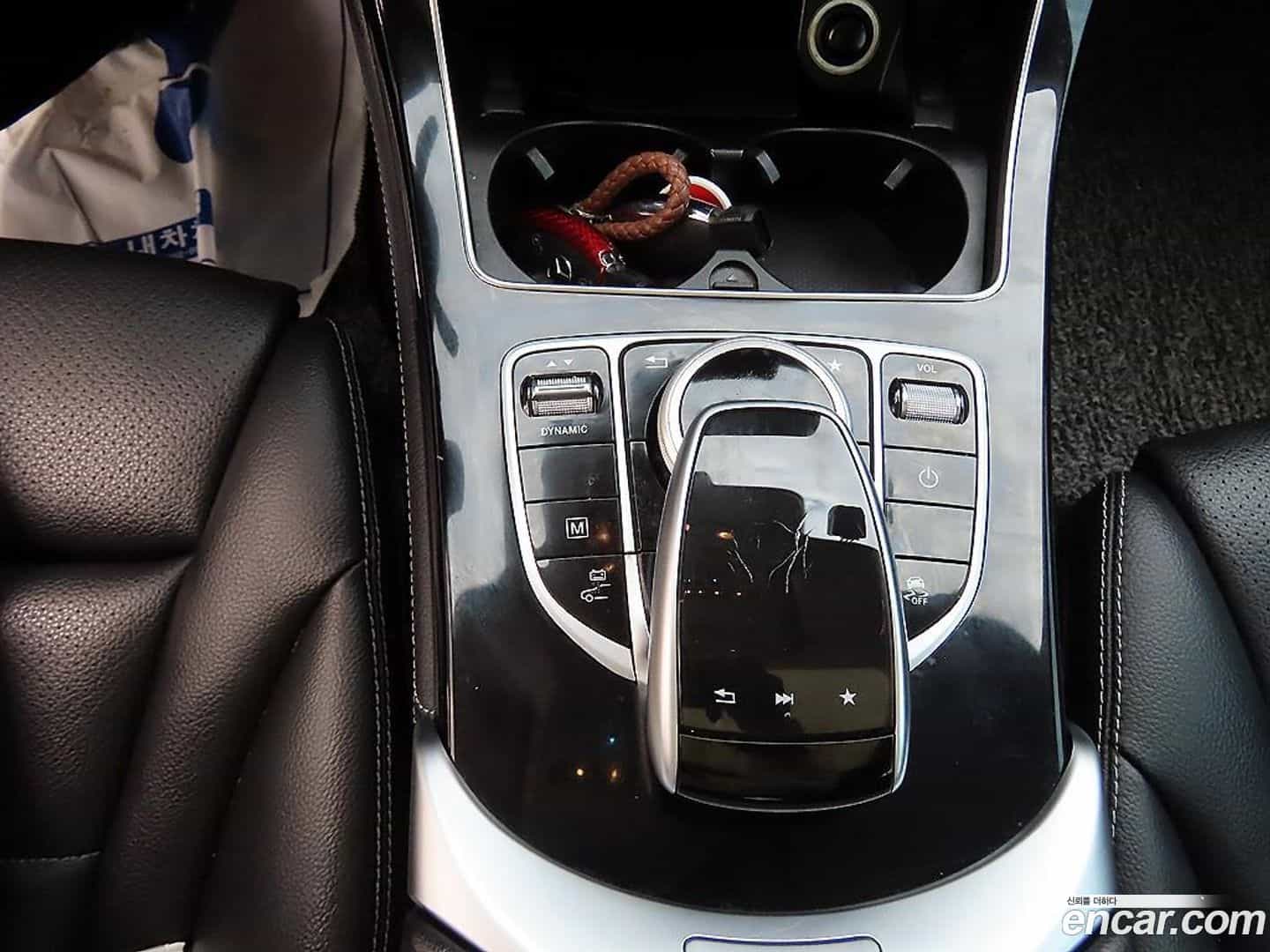 GLC-Class Mercedes-Benz 2018.10-OPTION-018