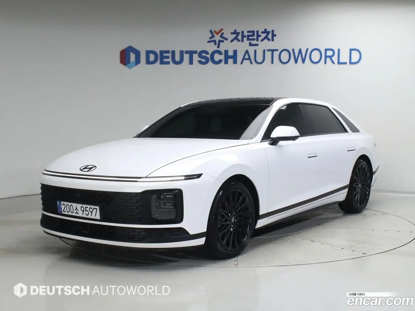 Grandeur Hyundai 2023.2-OUTER-001