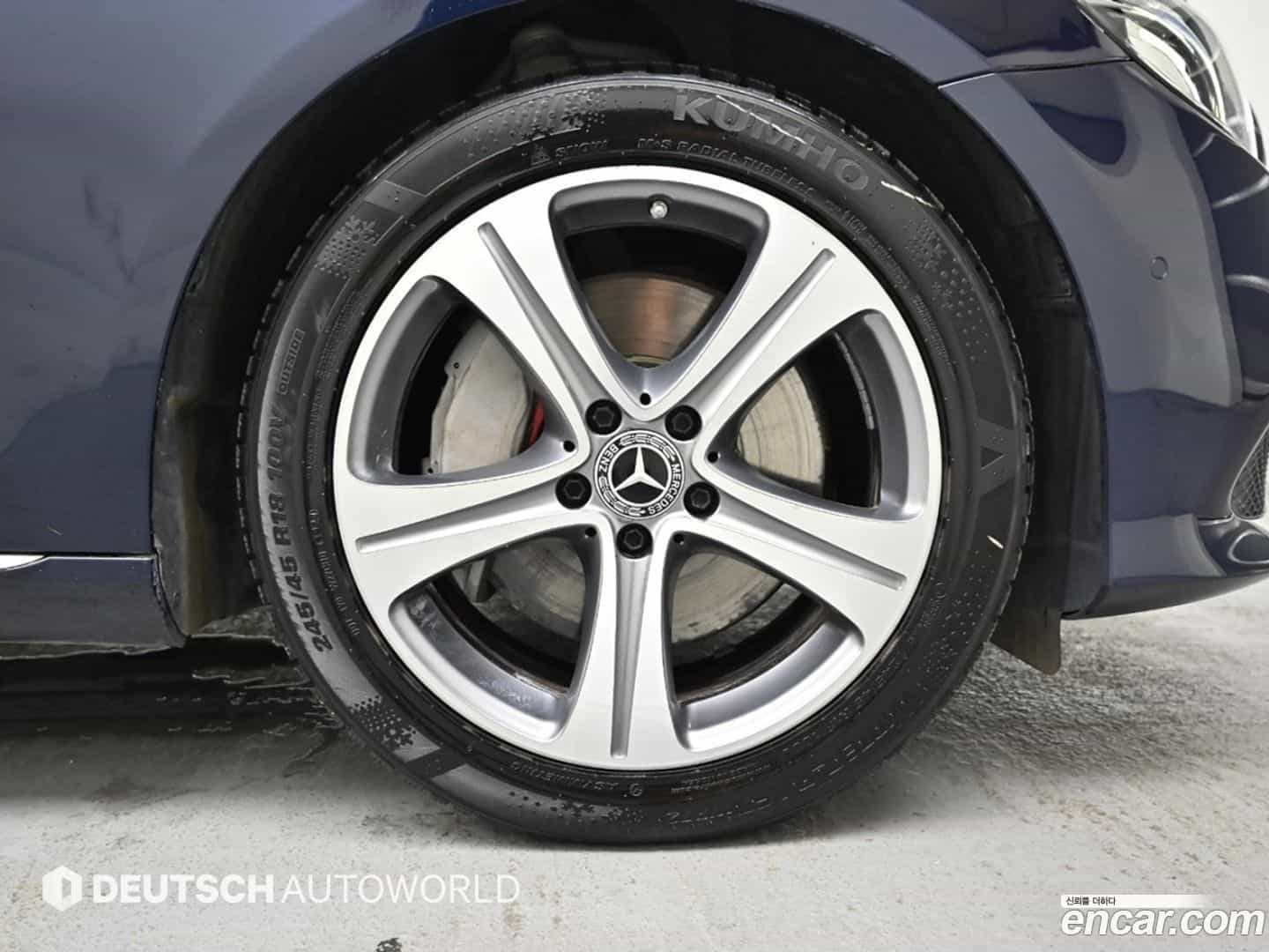 E-Class Mercedes-Benz 2019.0-OUTER-005