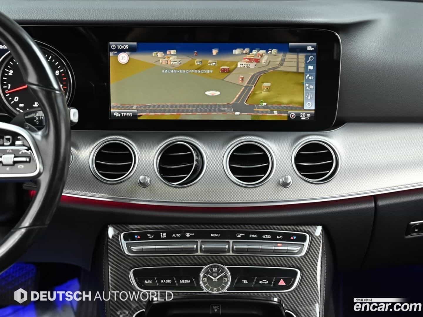 E-Class Mercedes-Benz 2019.0-OPTION-018