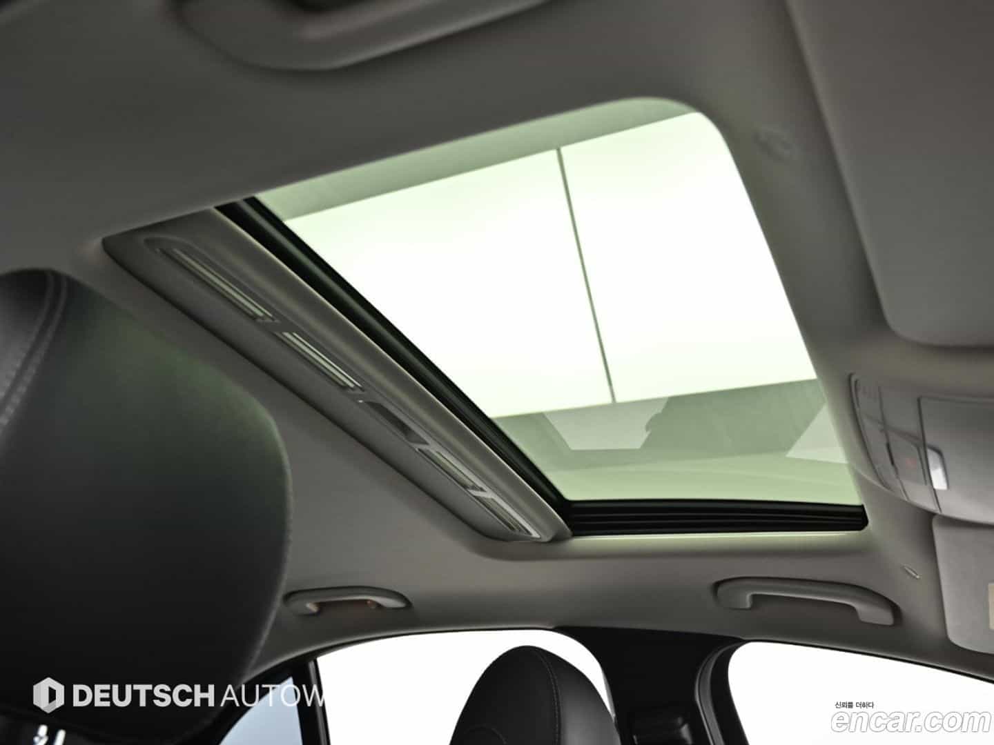 E-Class Mercedes-Benz 2019.0-OPTION-022