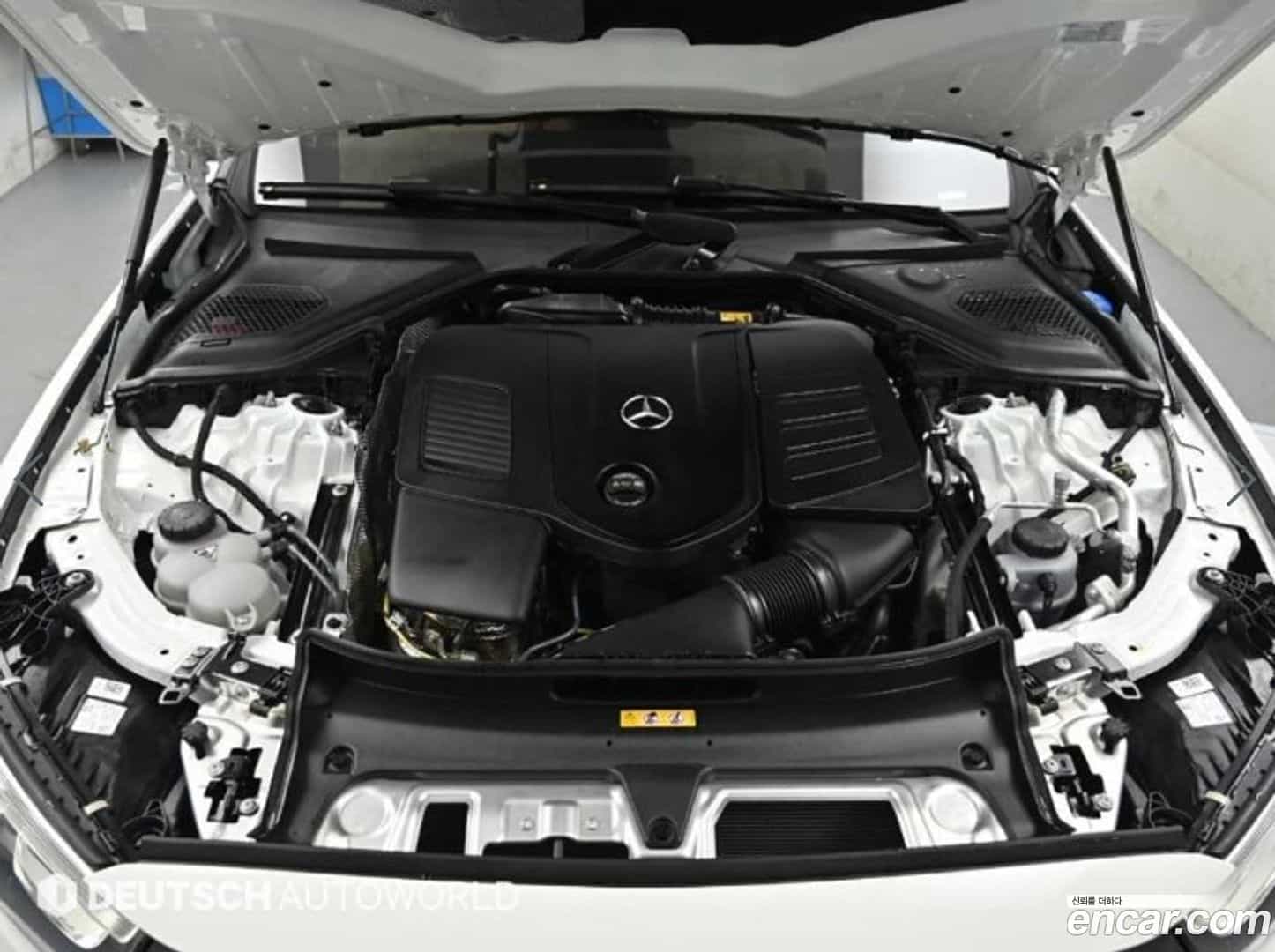 E-Class Mercedes-Benz 2025.10-OUTER-006