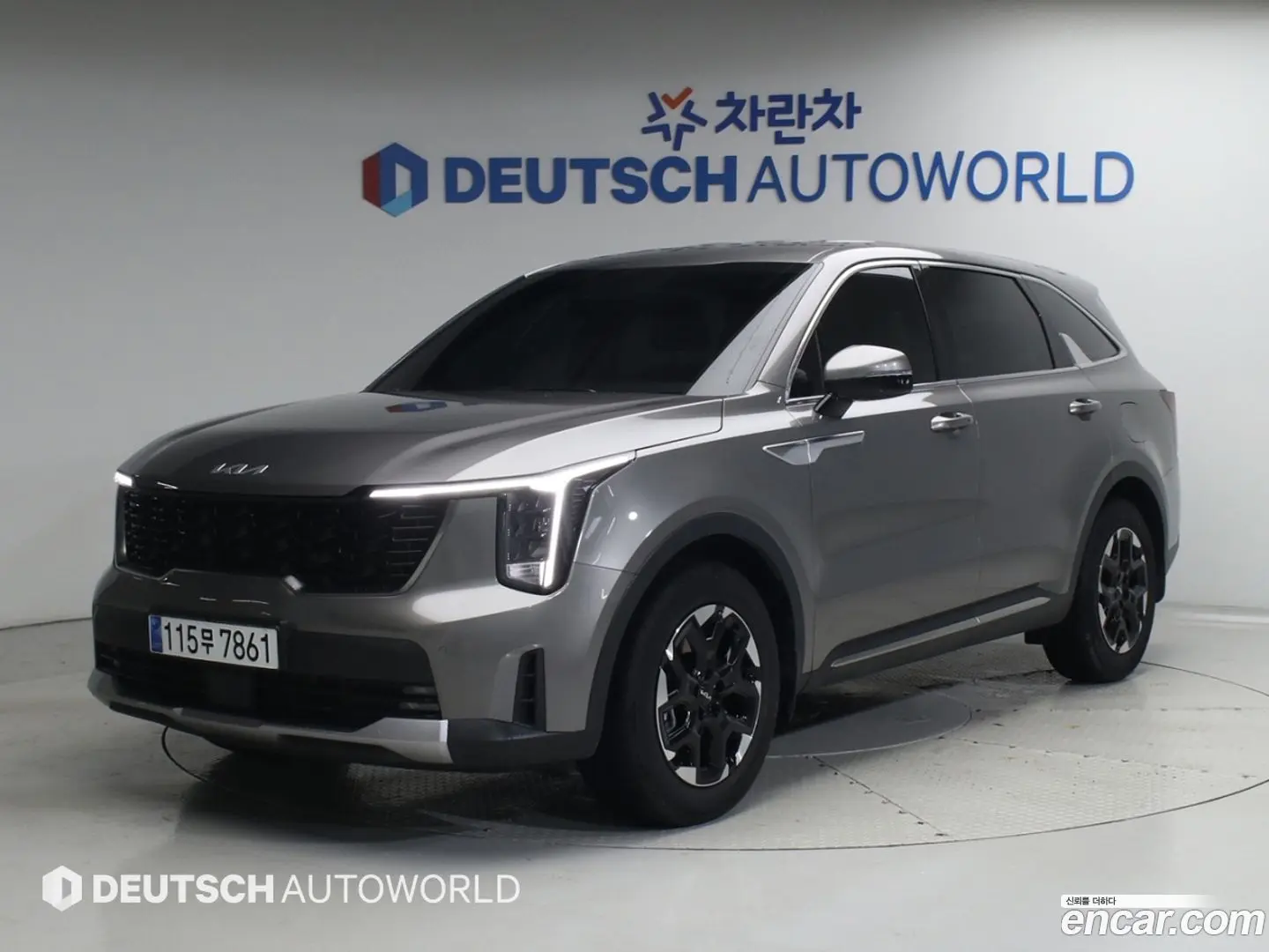 Main__Slider__Photo:Sorento Kia 2025.7-0