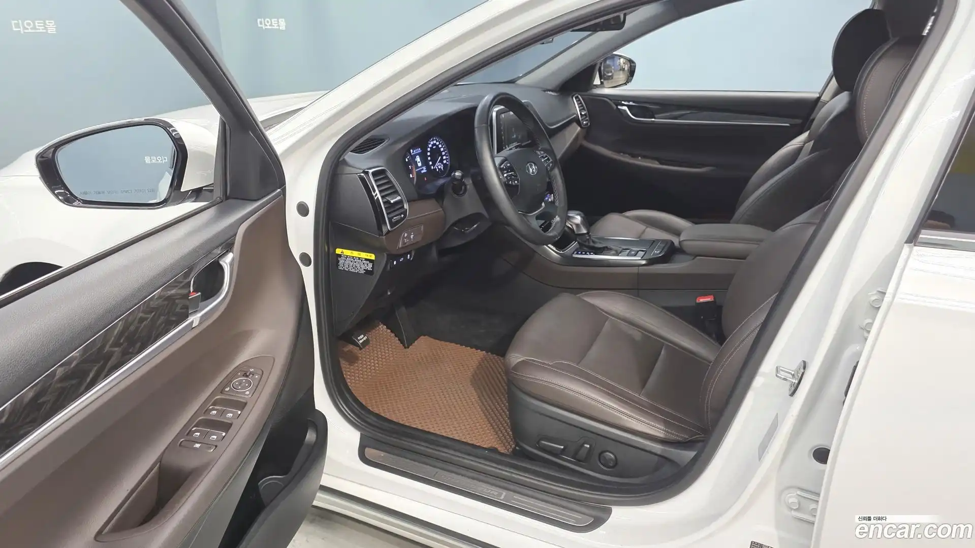 Grandeur Hyundai 2017.7-INNER-010