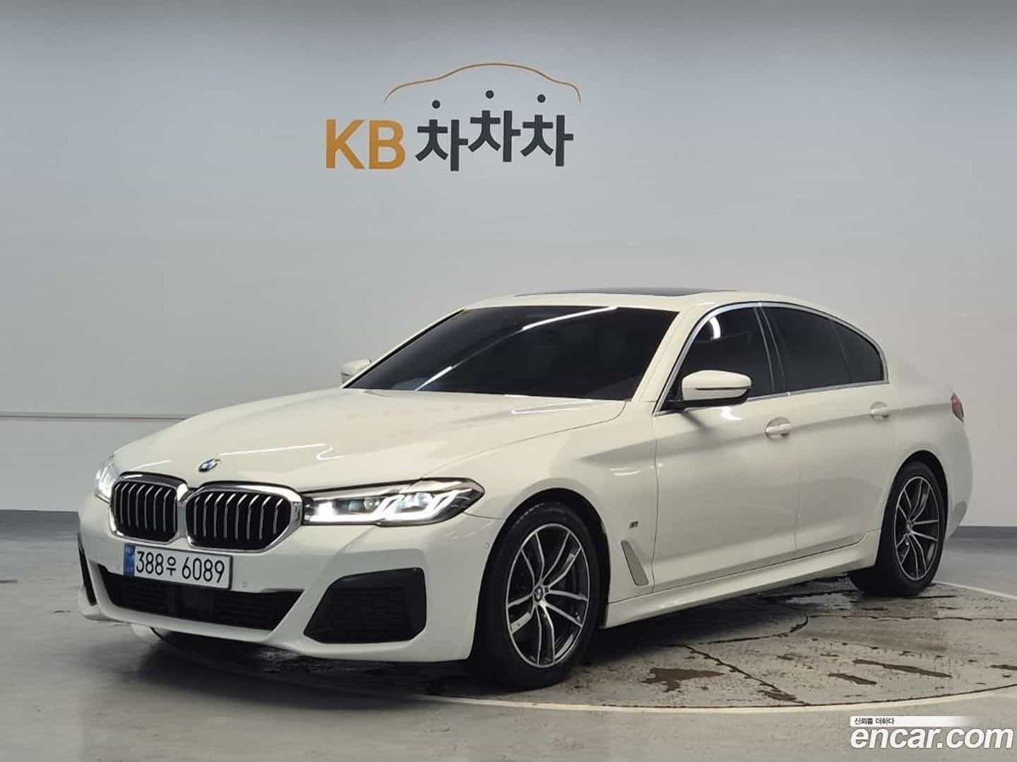 5-Series BMW 2022.4-OUTER-001
