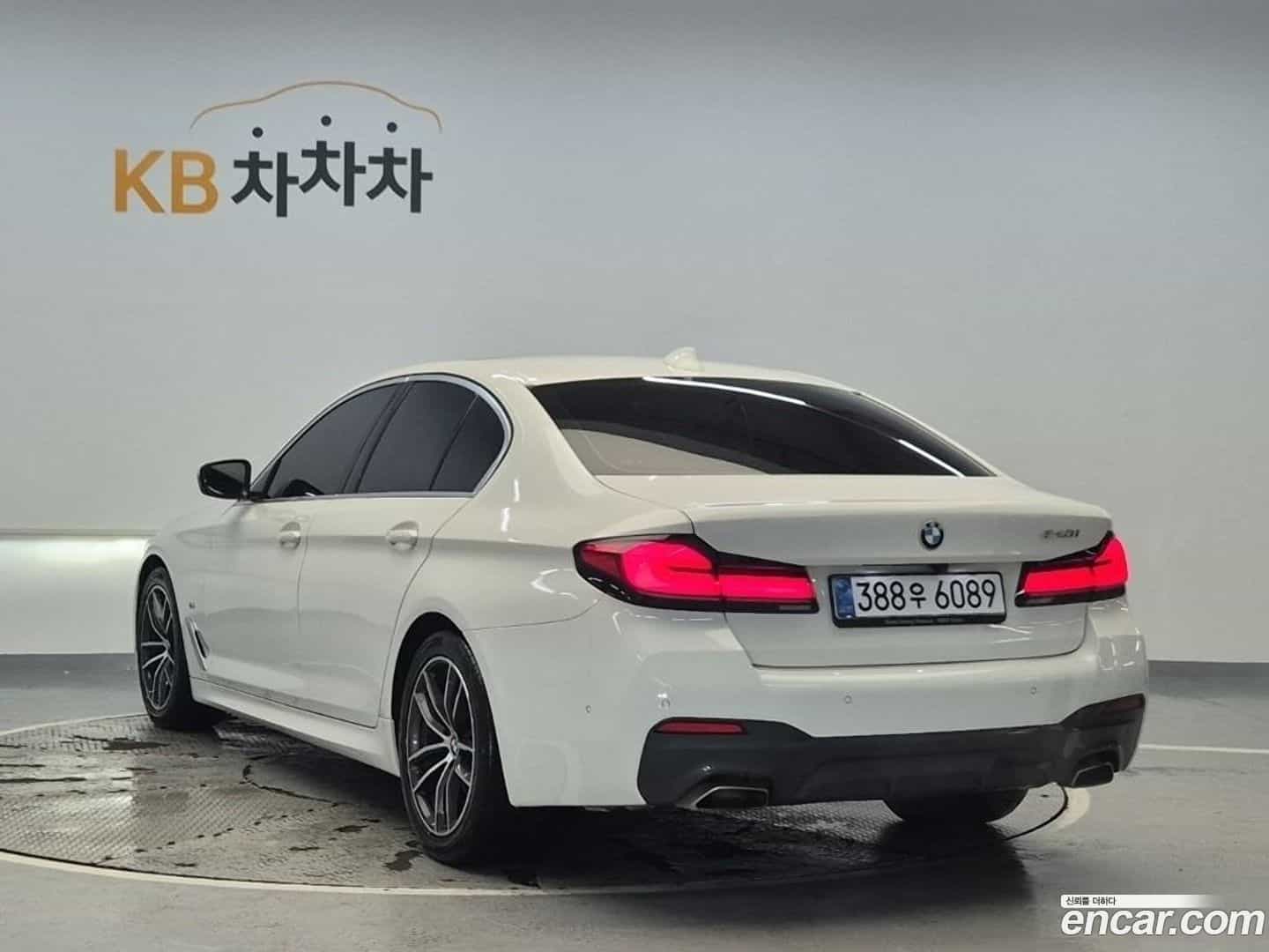 5-Series BMW 2022.4-OUTER-002