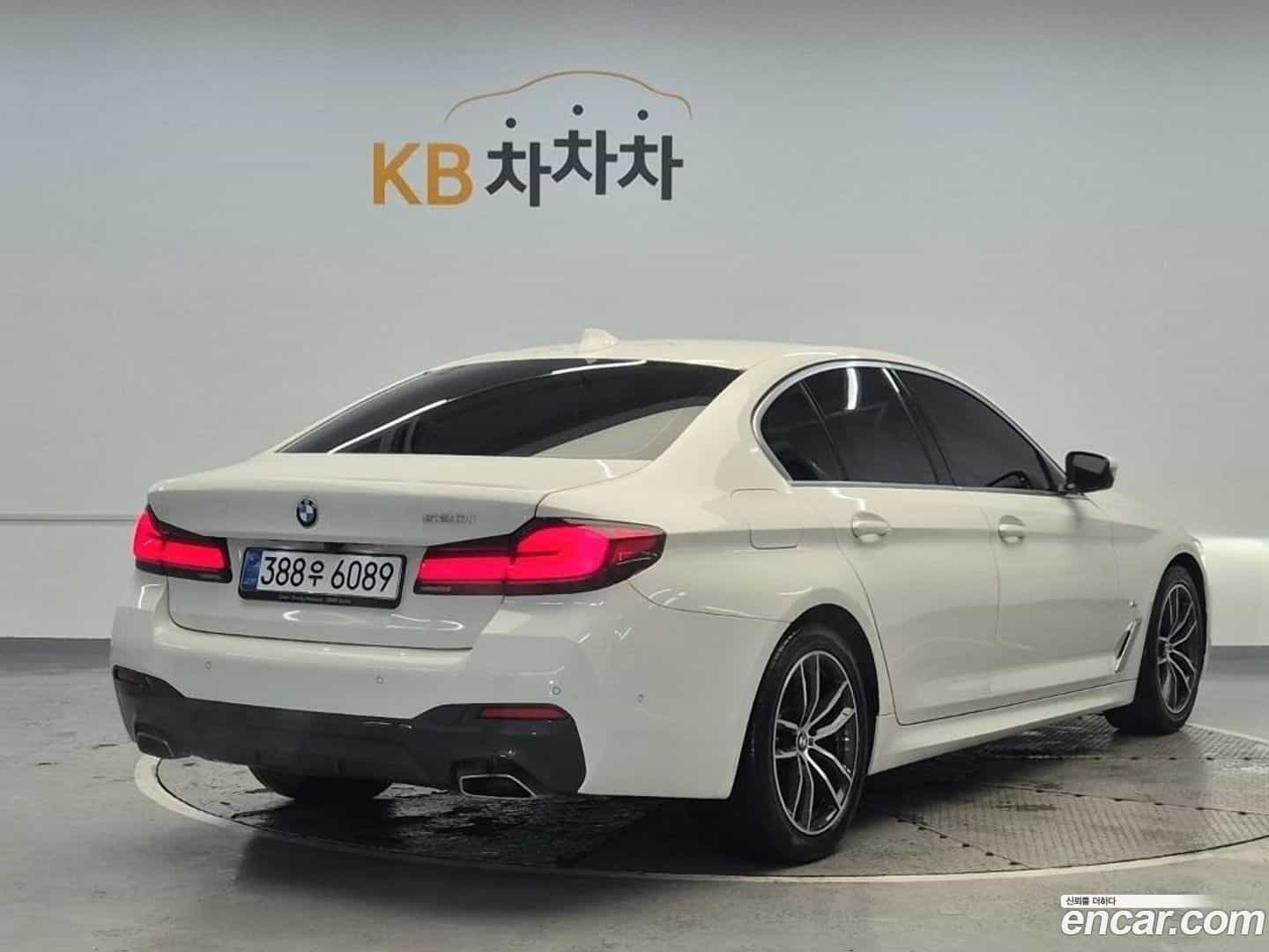 5-Series BMW 2022.4-OUTER-003
