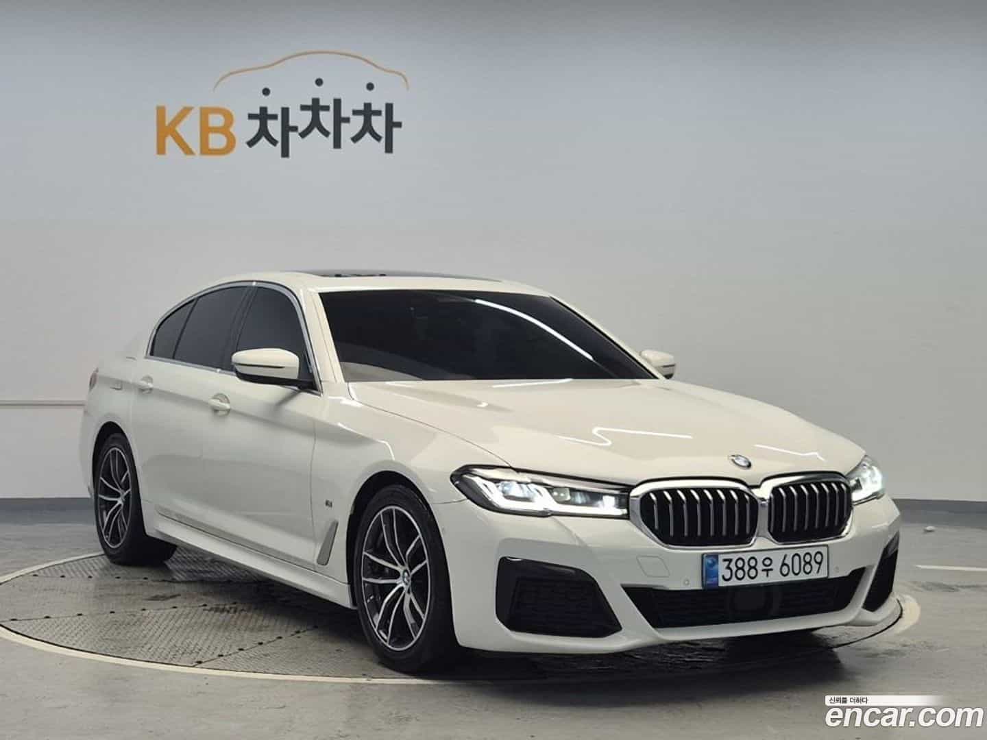 5-Series BMW 2022.4-OUTER-004