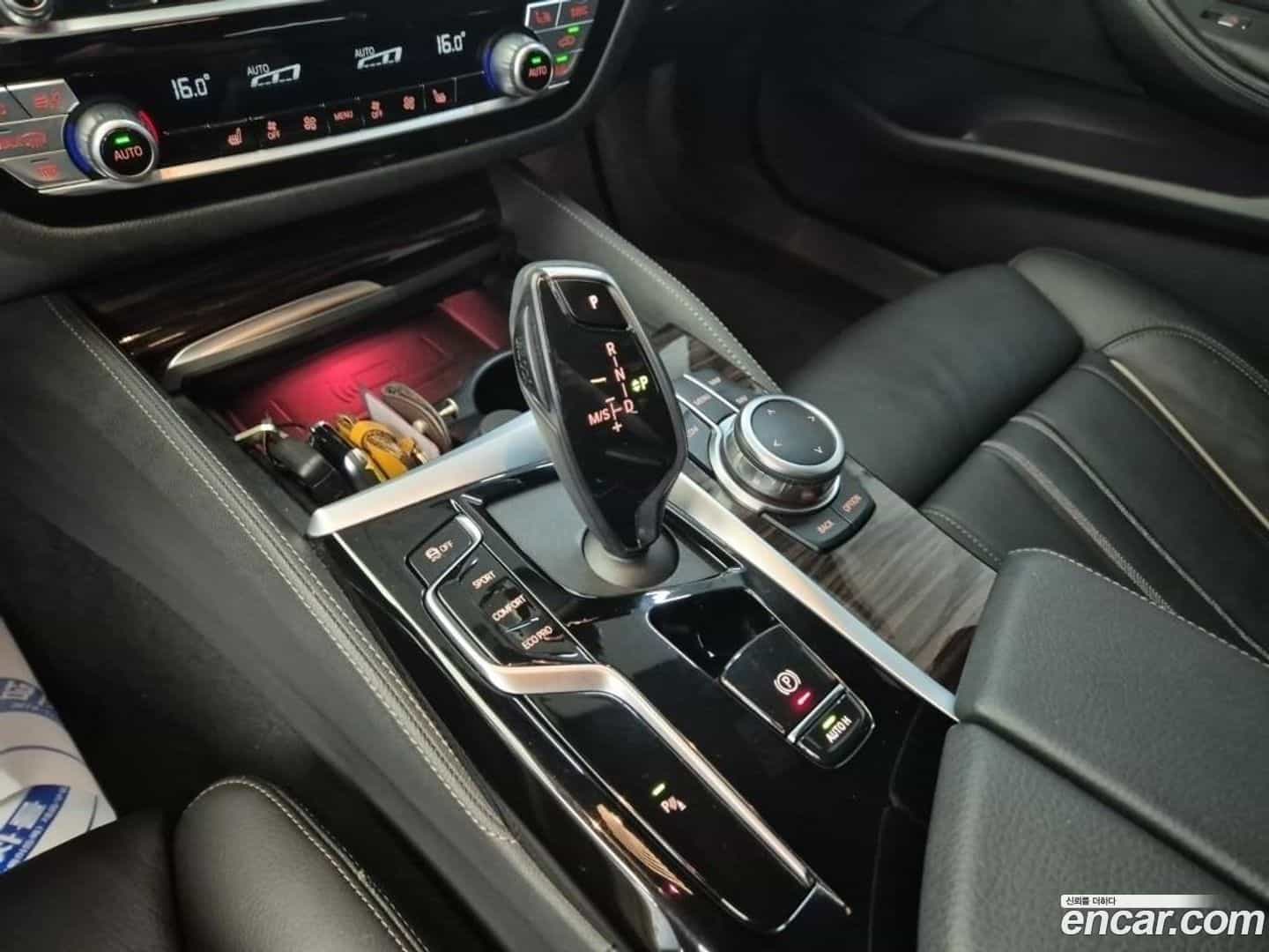 5-Series BMW 2022.4-INNER-008