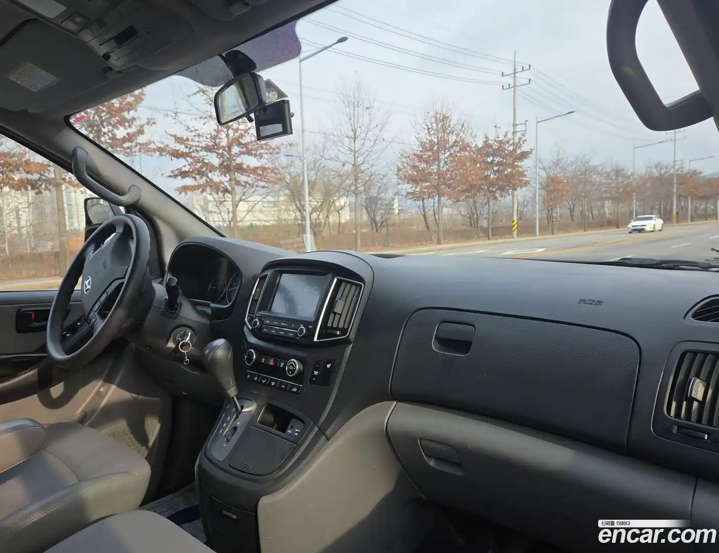 Starex Hyundai 2020.3-OPTION-015