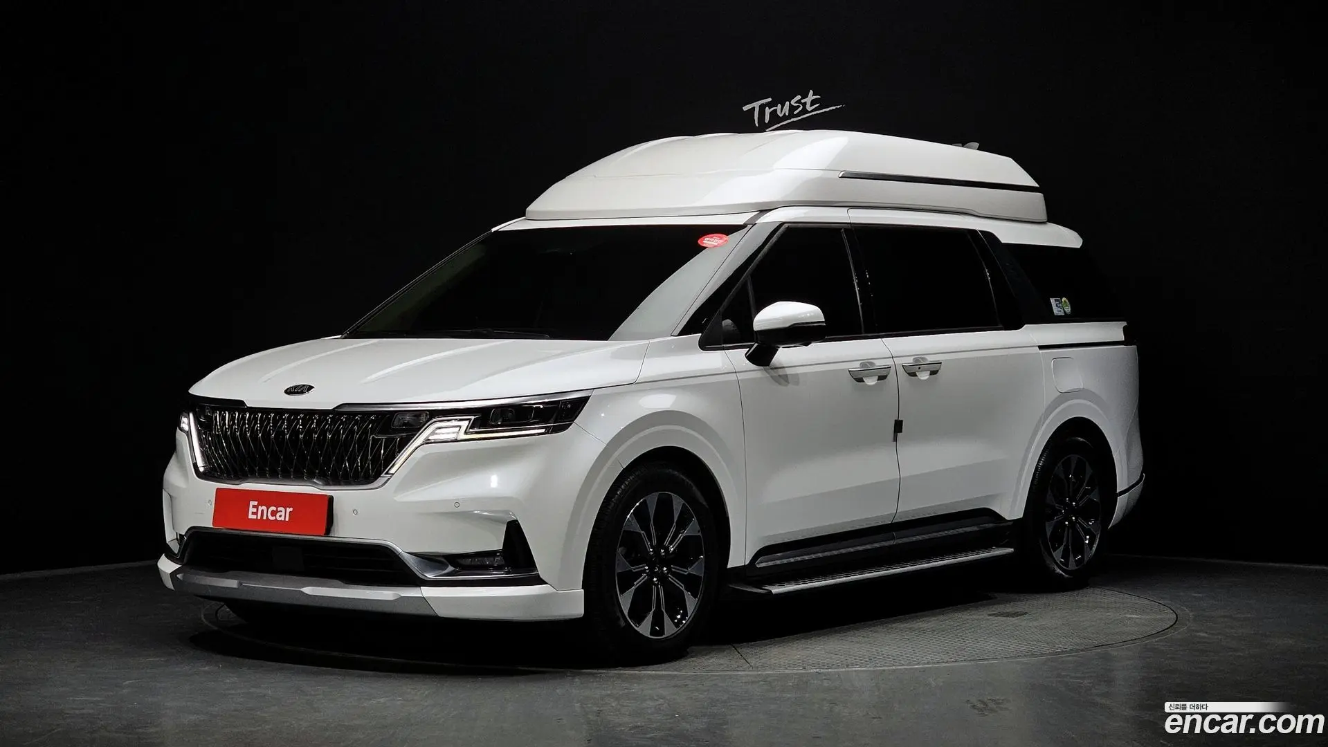 Main__Slider__Photo:Canival Kia 2021.5-0