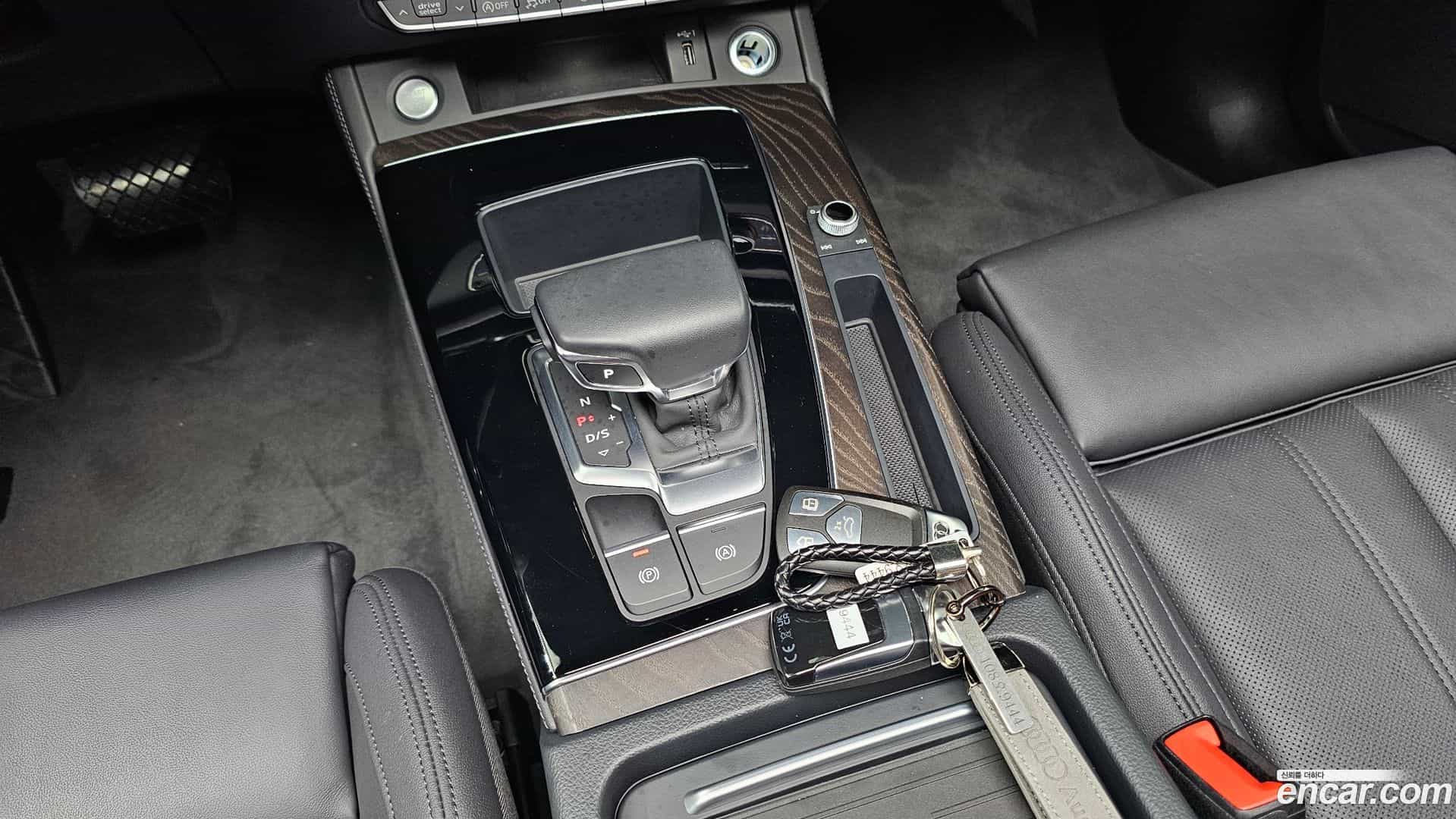 Q5 Audi 2023.0-INNER-009