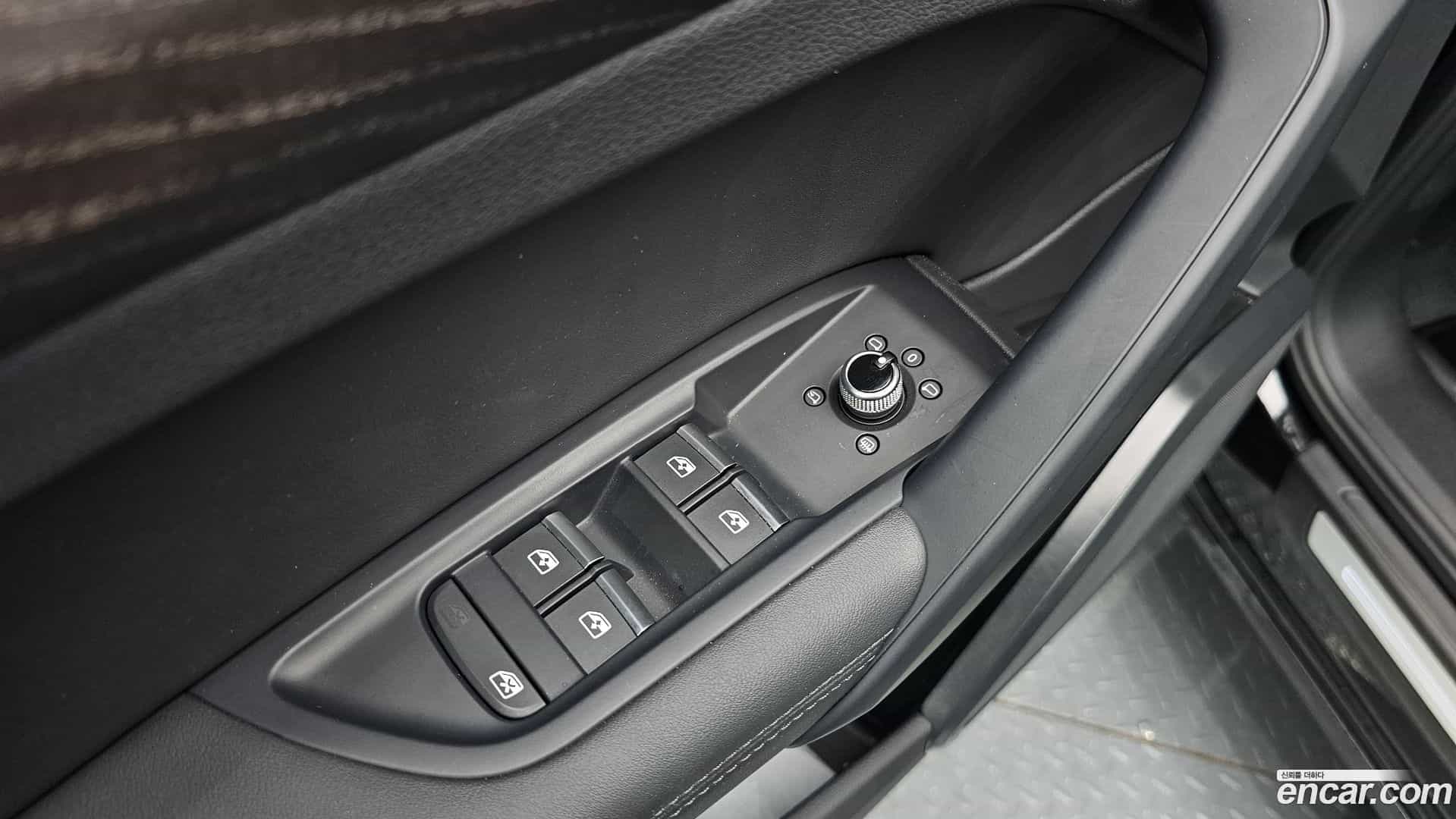 Q5 Audi 2023.0-OPTION-040