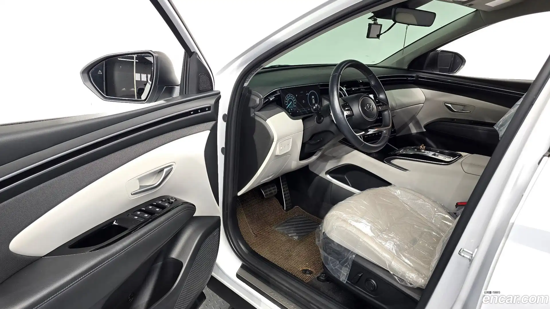 Tucson Hyundai 2021.1-INNER-010