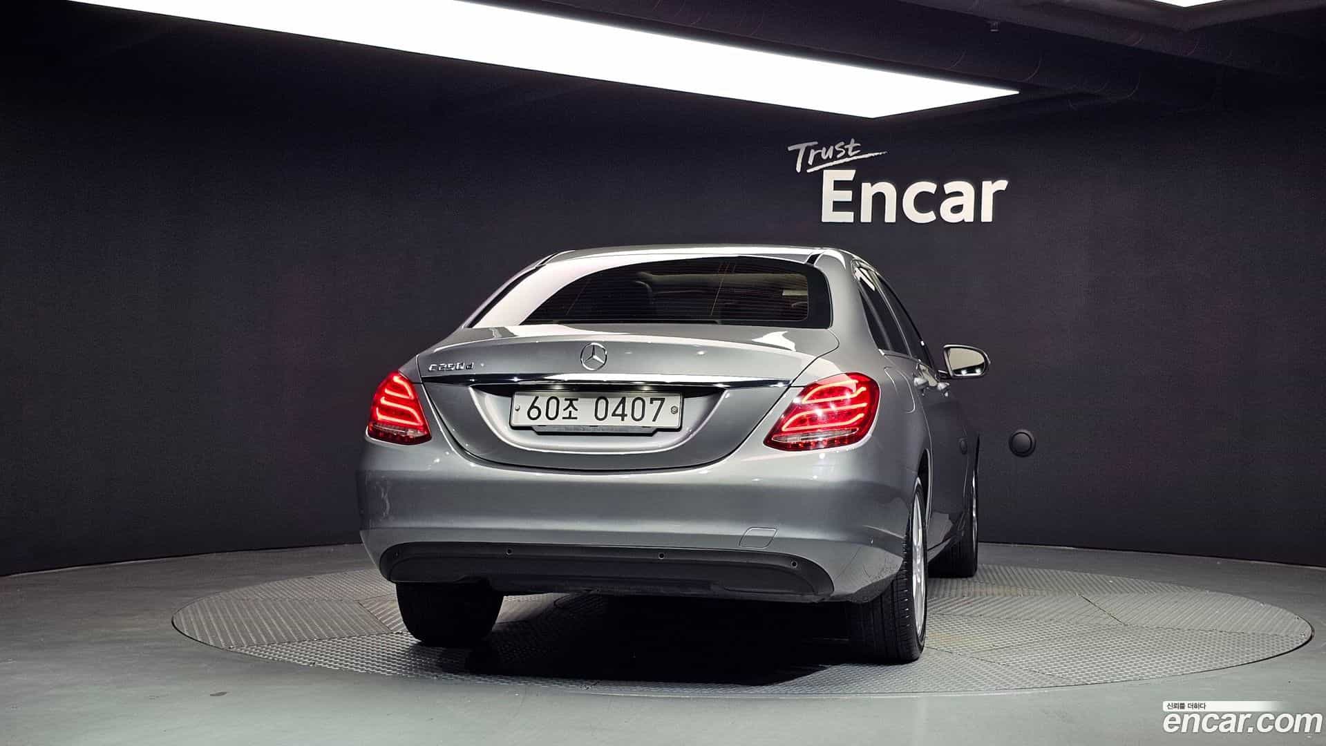 C-Class Mercedes-Benz 2016.7-OUTER-004