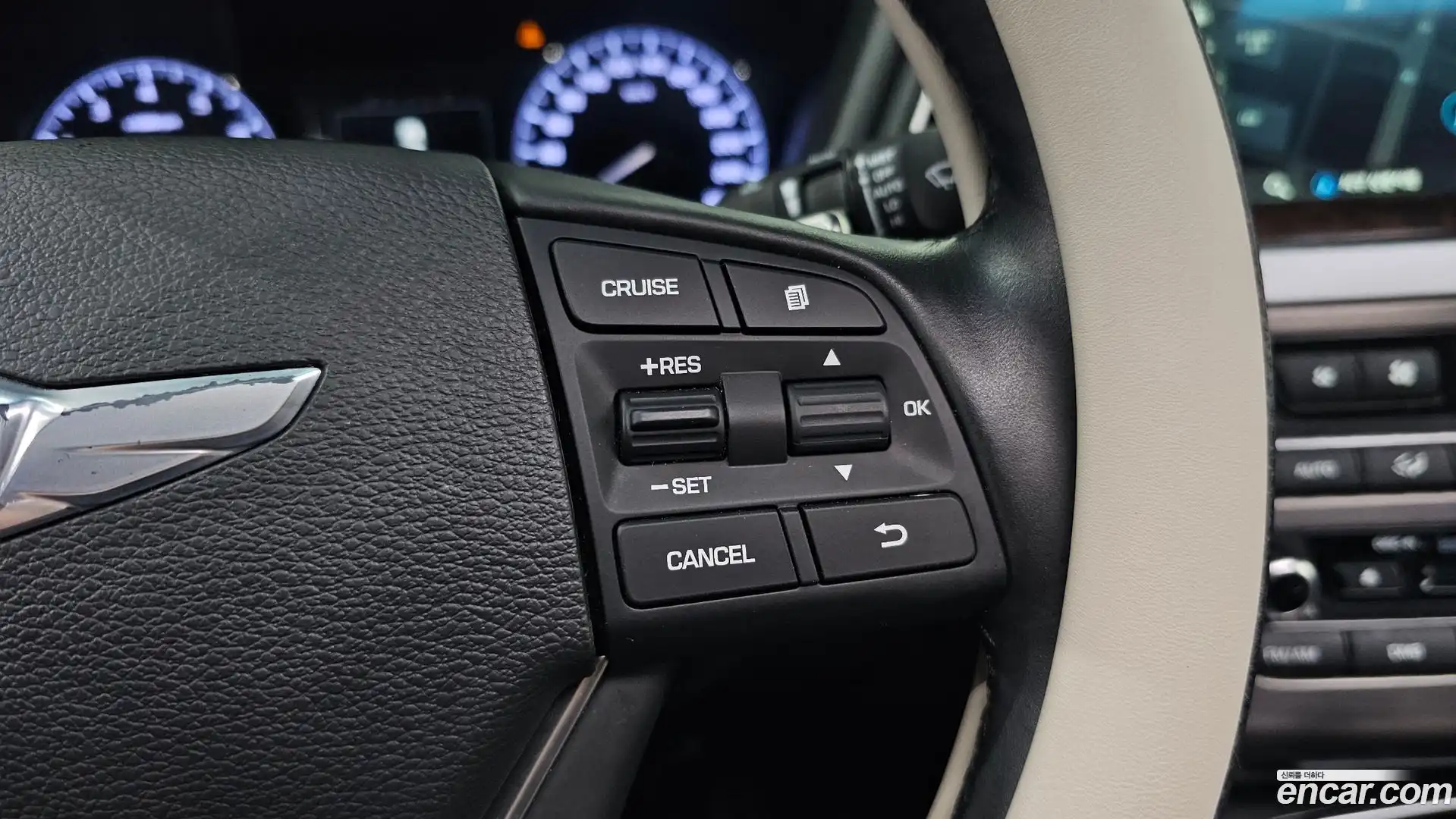 Genesis Hyundai 2016.0-OPTION-019