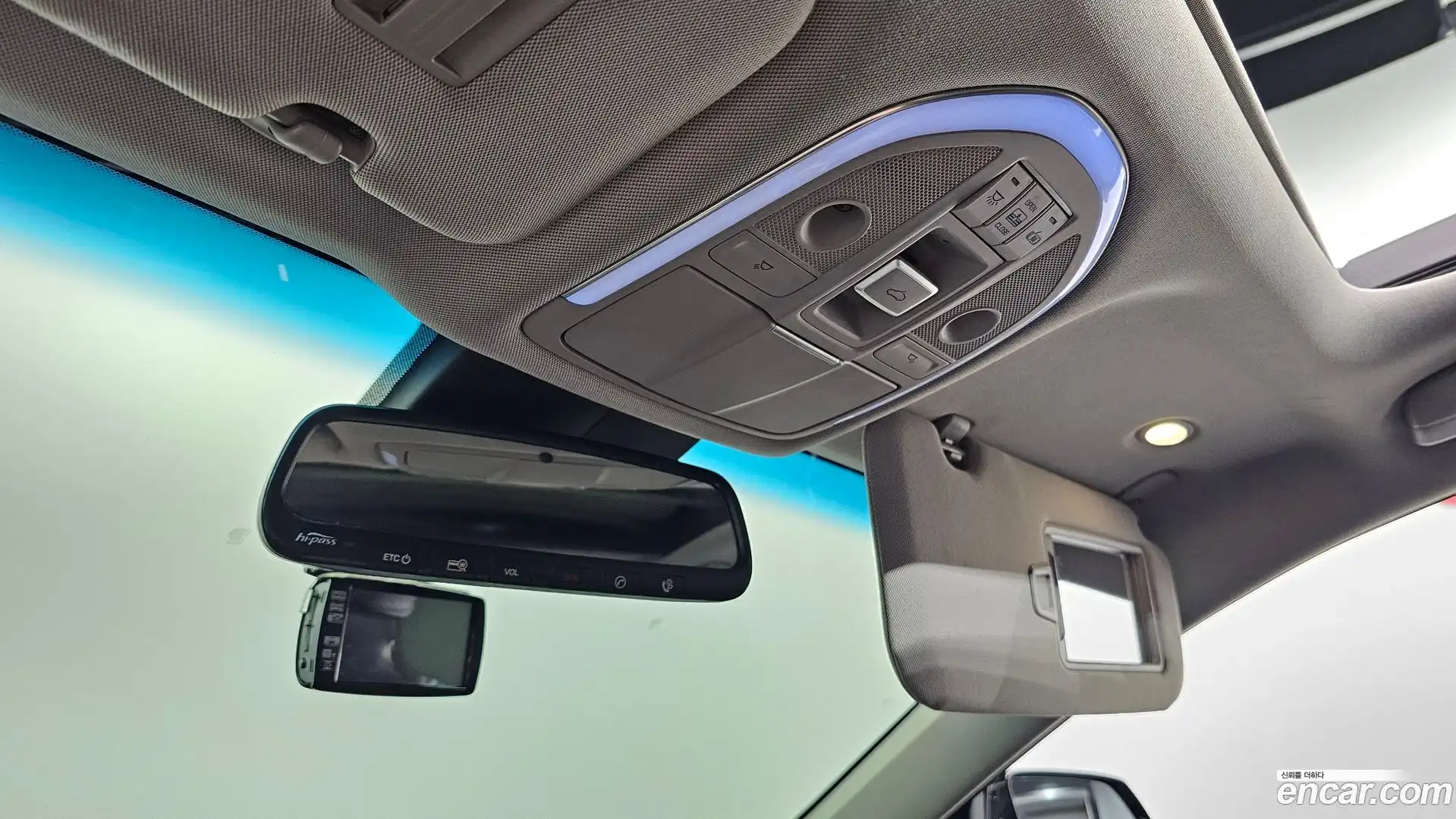 Genesis Hyundai 2016.0-OPTION-021