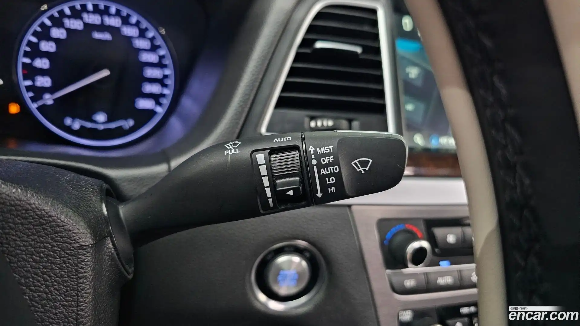 Genesis Hyundai 2016.0-OPTION-023