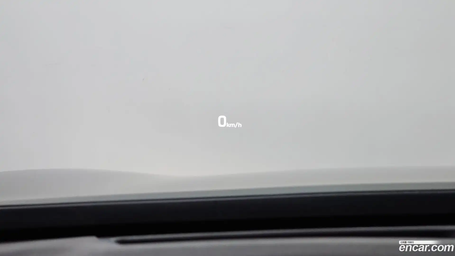 Genesis Hyundai 2016.0-OPTION-042