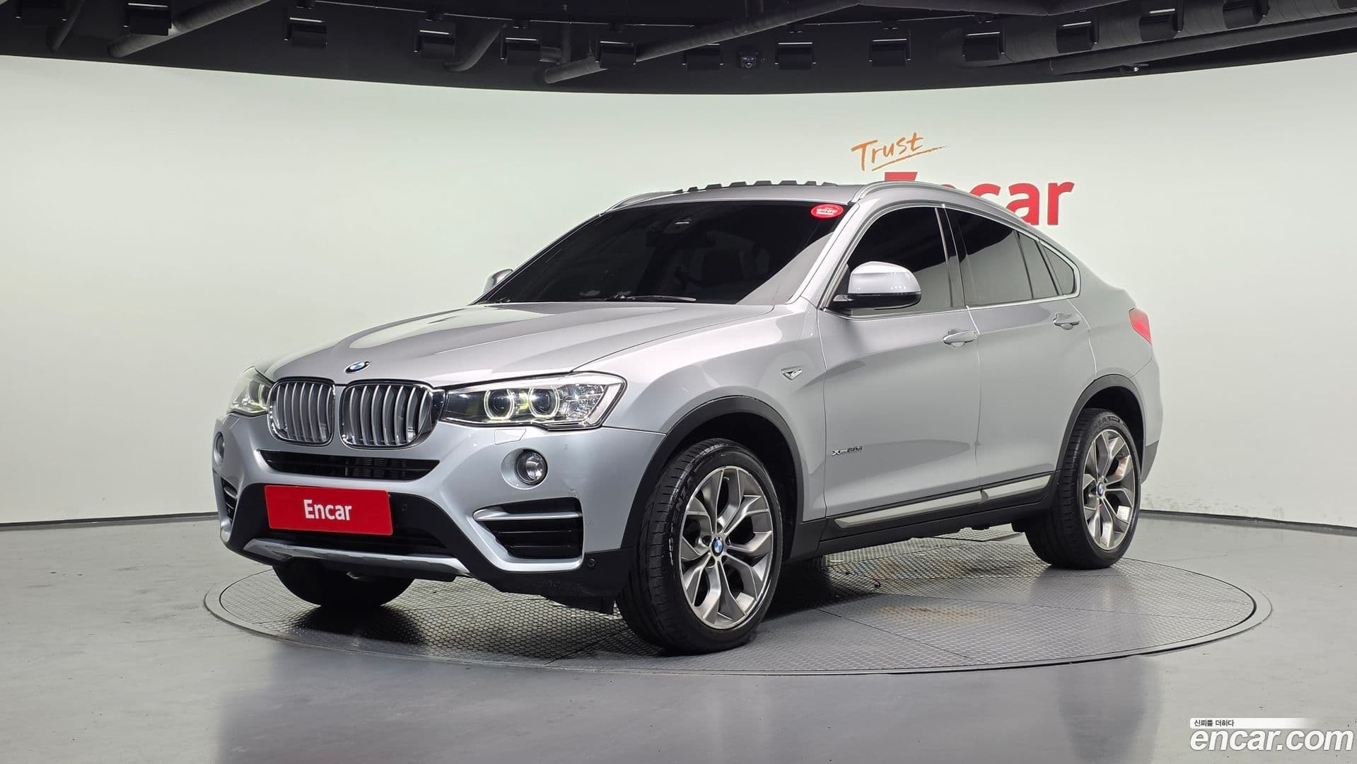 Main__Slider__Photo:X4 BMW 2017.4-0