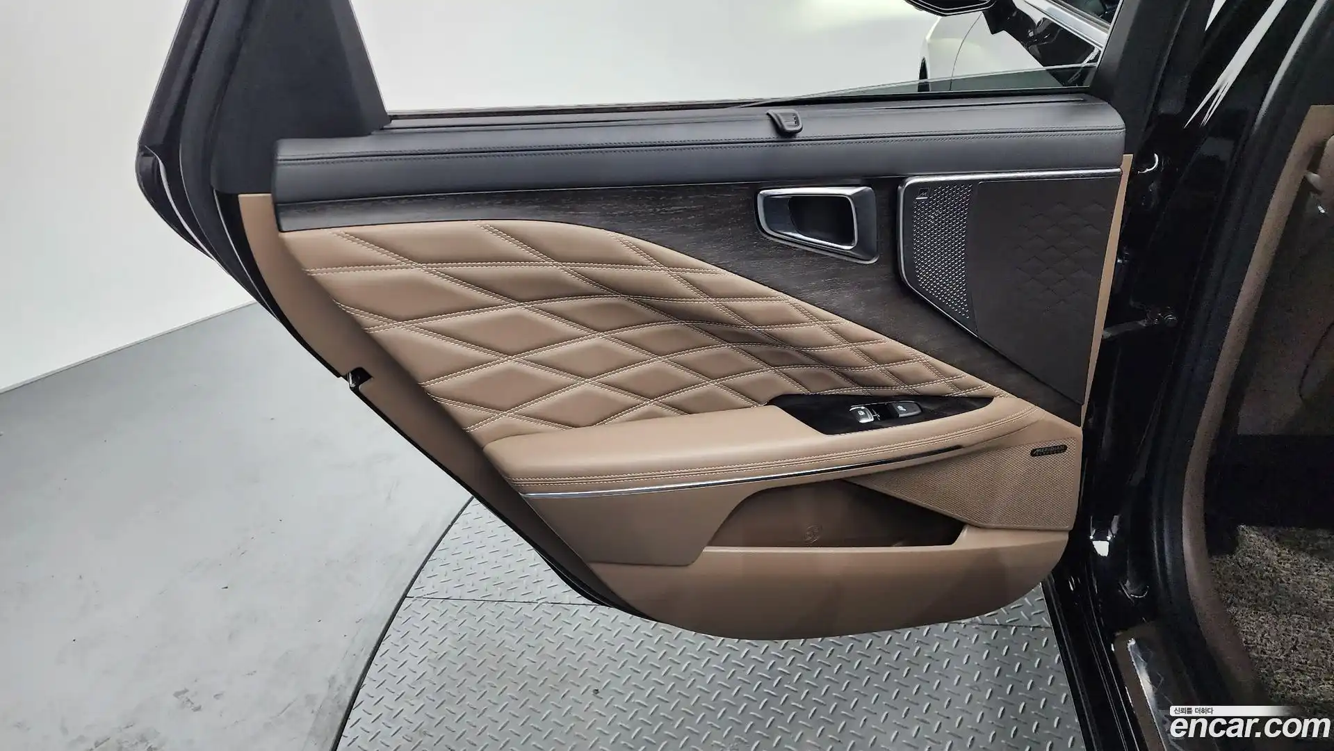 K8 Kia 2023.3-INNER-035