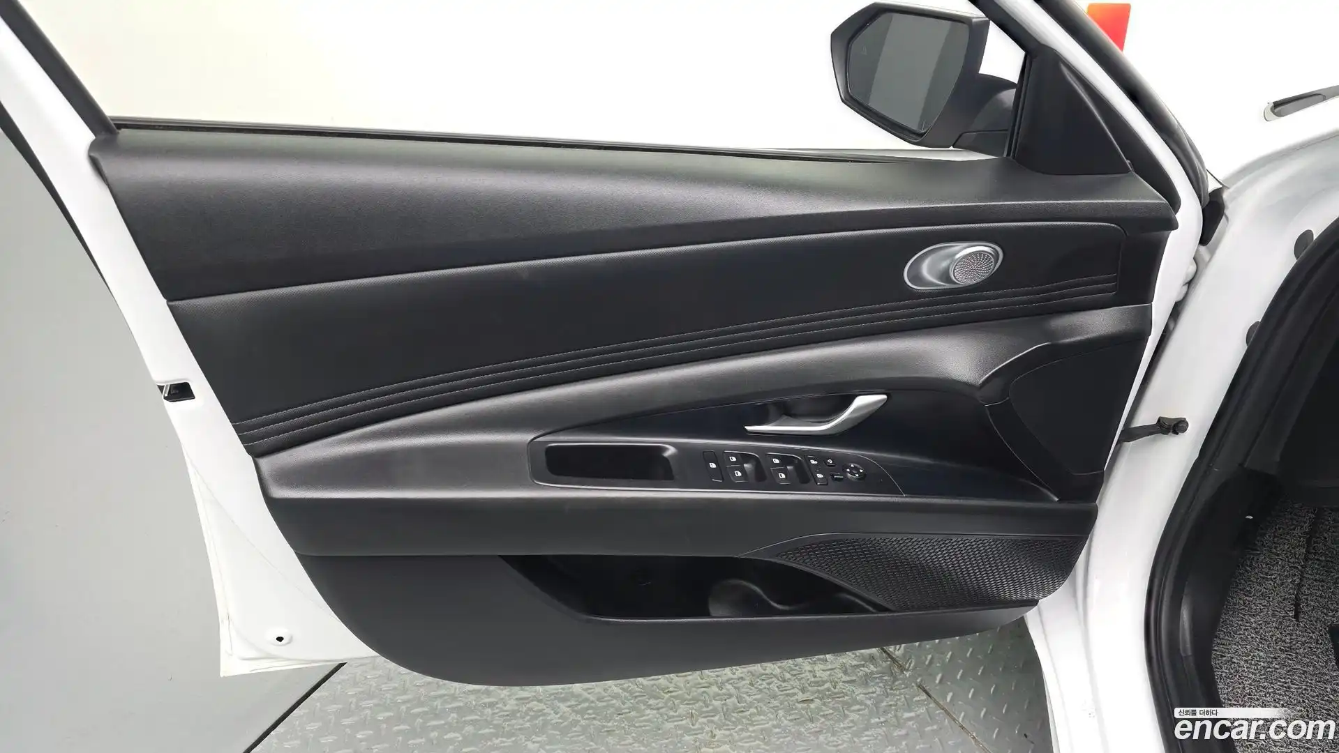 AVANTE Hyundai 2022.4-INNER-034
