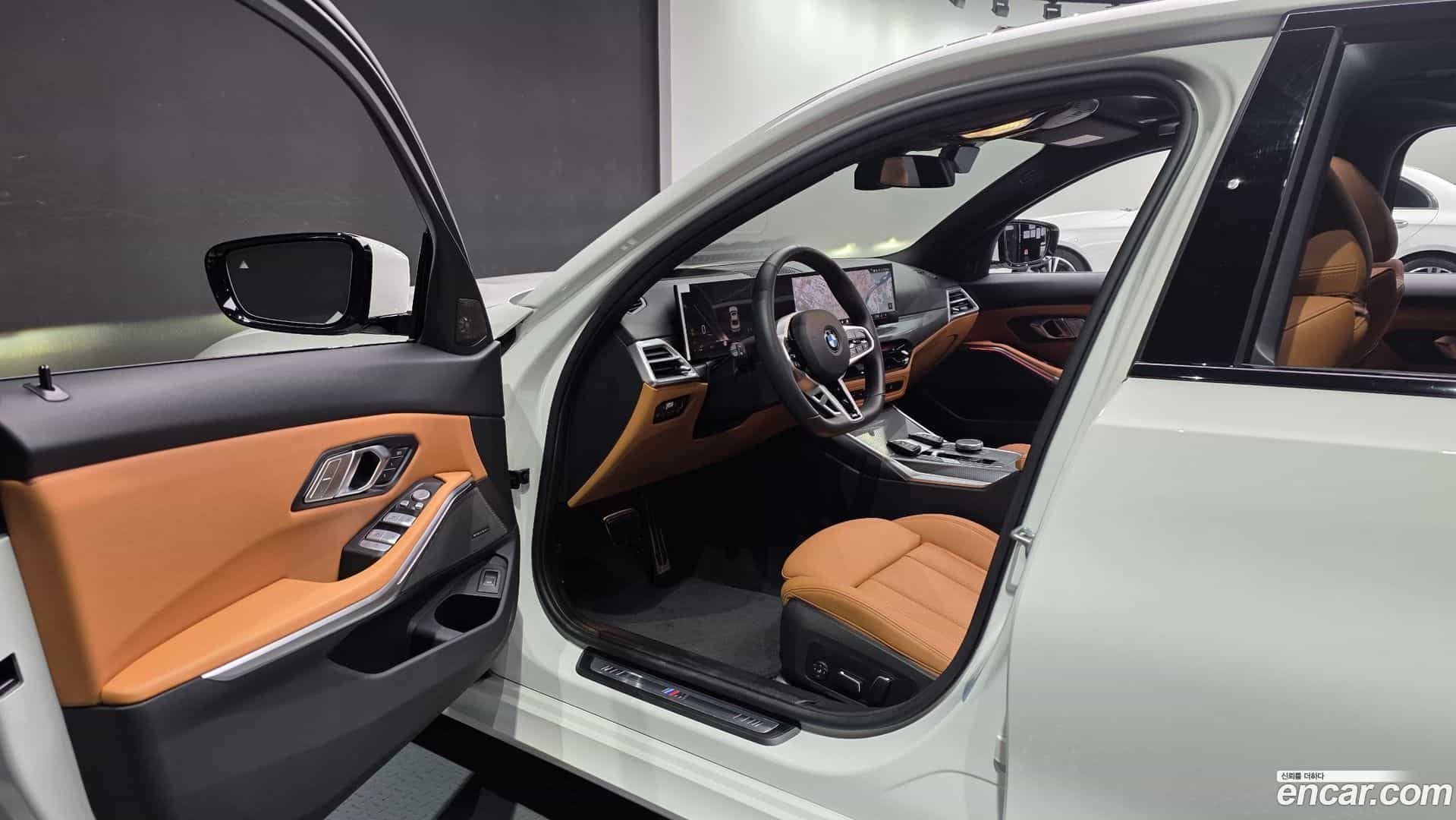 3-Series BMW 2024.10-INNER-010