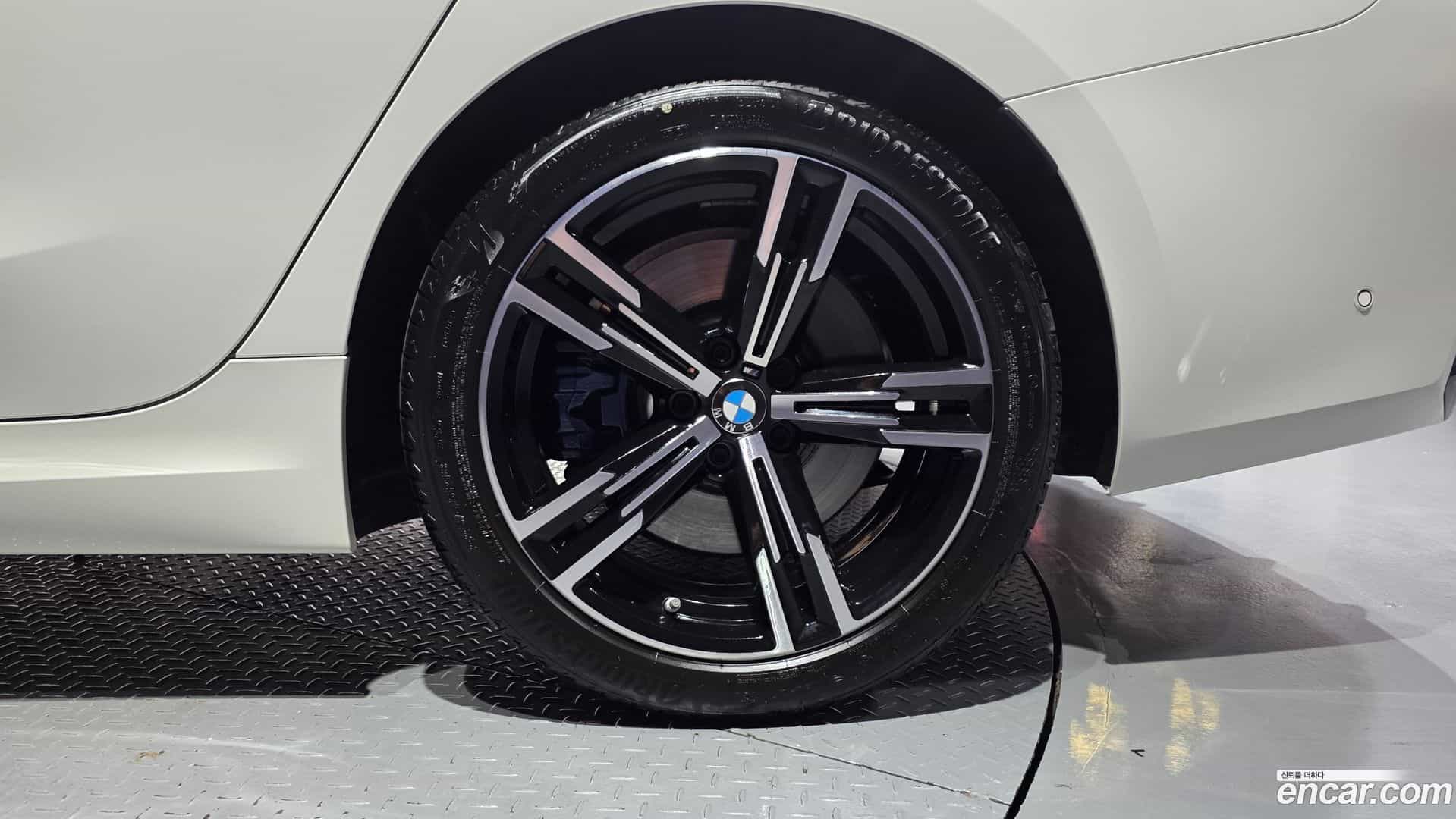3-Series BMW 2024.10-OUTER-031