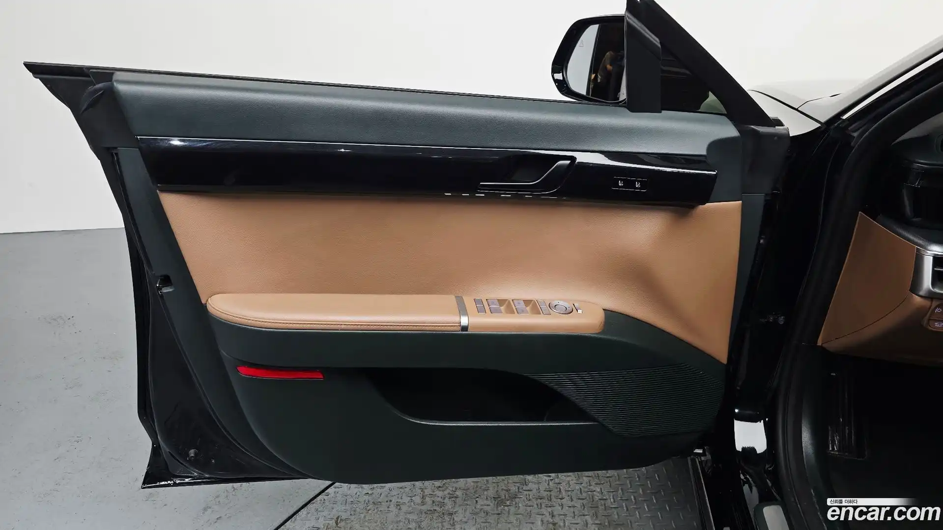 Grandeur Hyundai 2023.6-INNER-034
