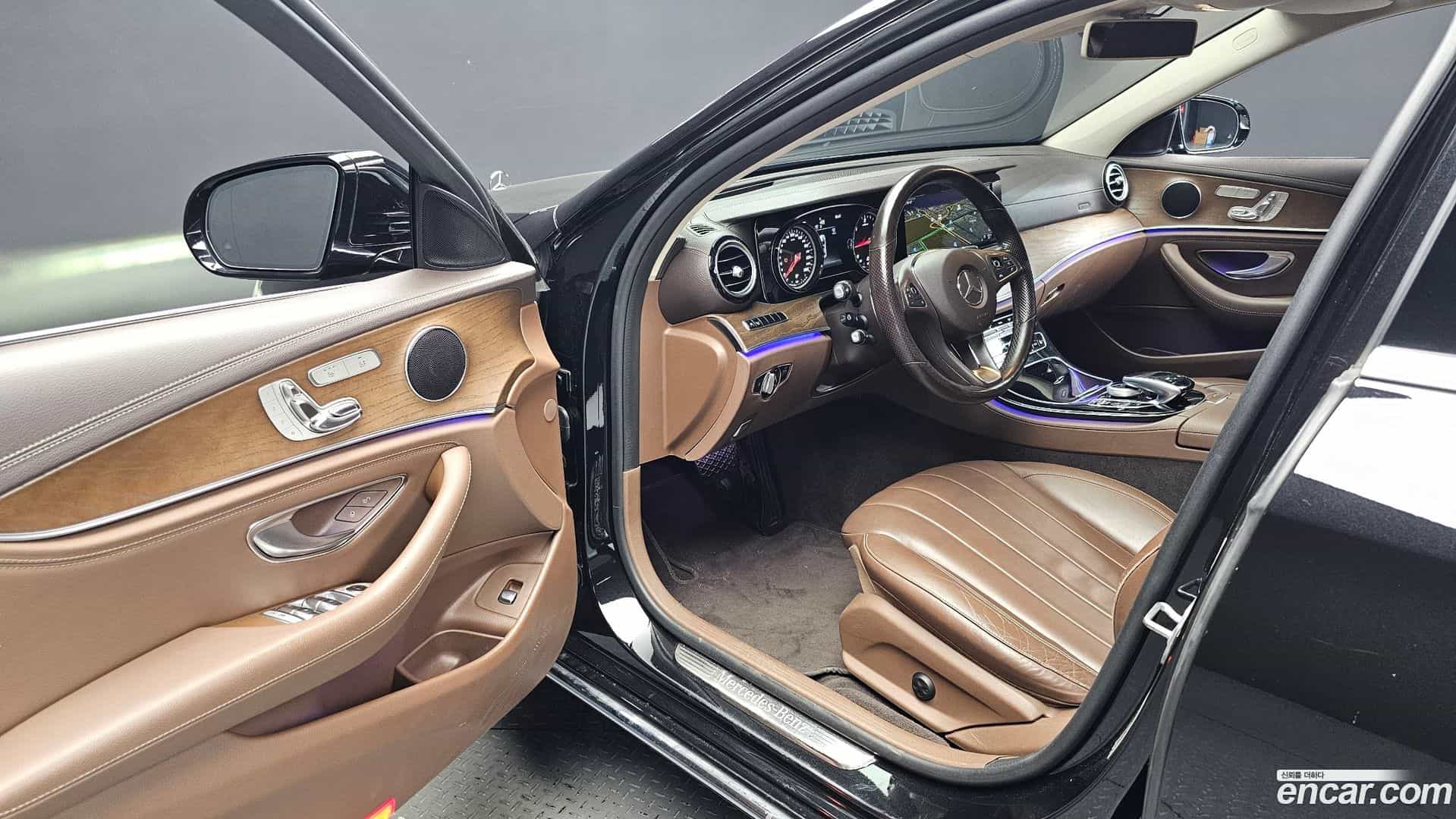 E-Class Mercedes-Benz 2018.5-INNER-010