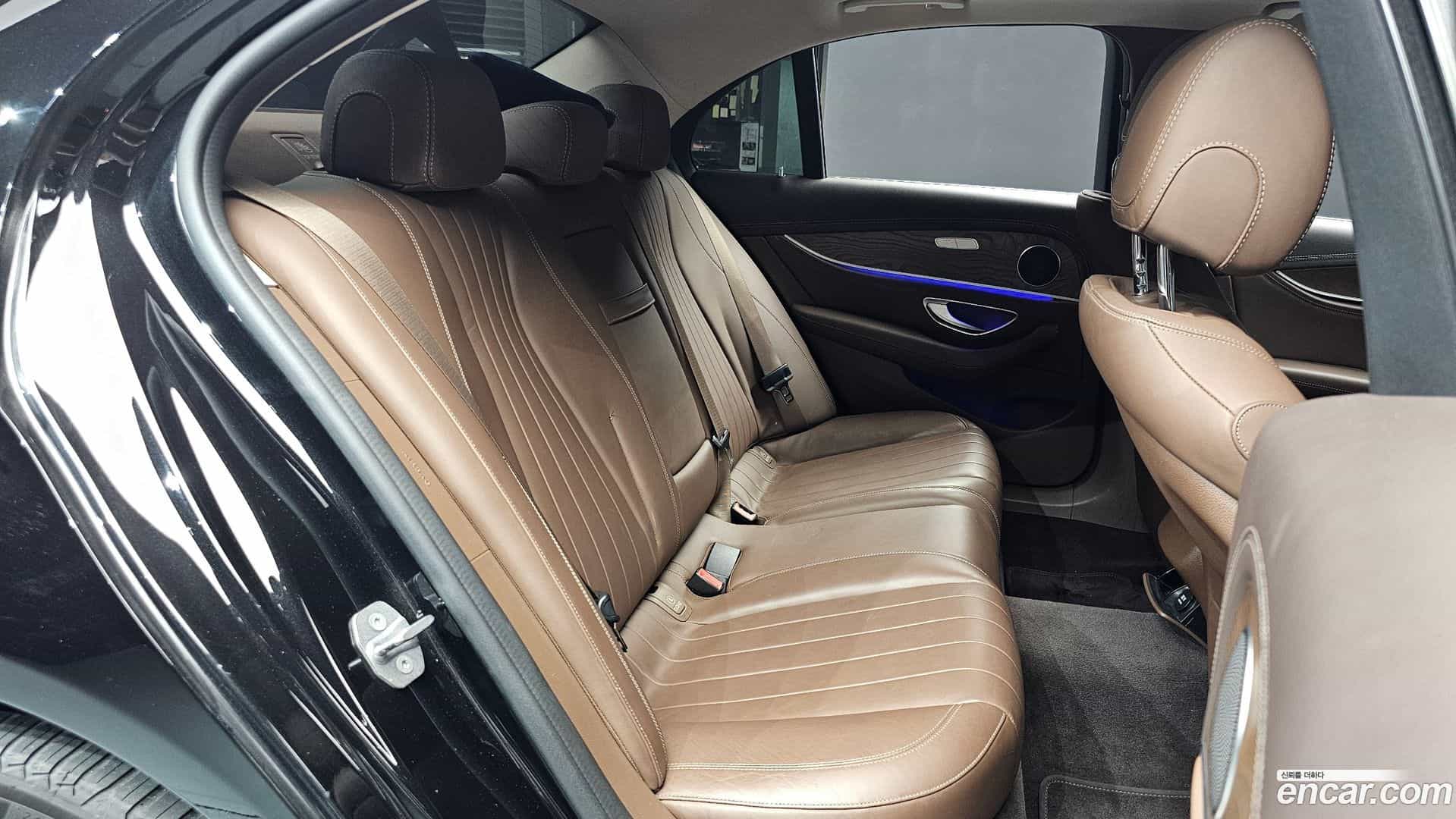 E-Class Mercedes-Benz 2018.5-OPTION-015