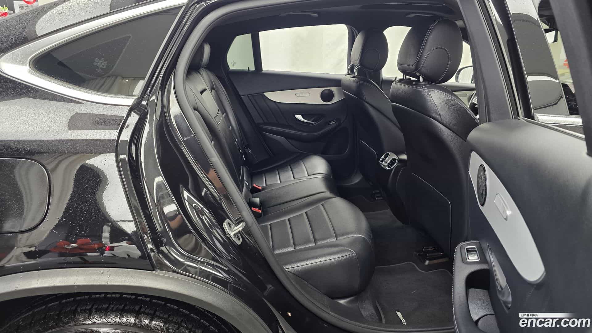 GLC-Class Mercedes-Benz 2021.11-OPTION-016
