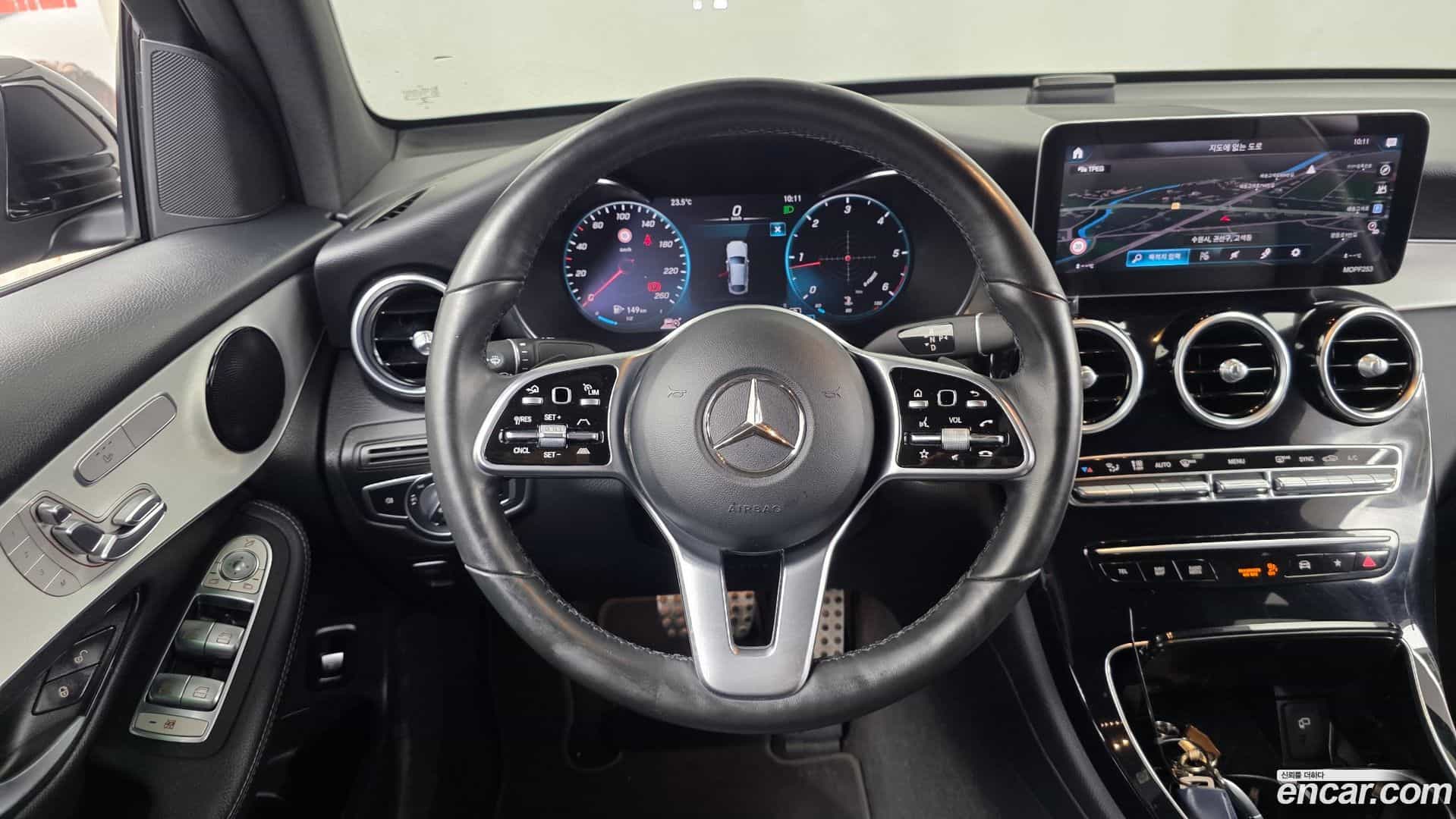 GLC-Class Mercedes-Benz 2021.11-OPTION-017