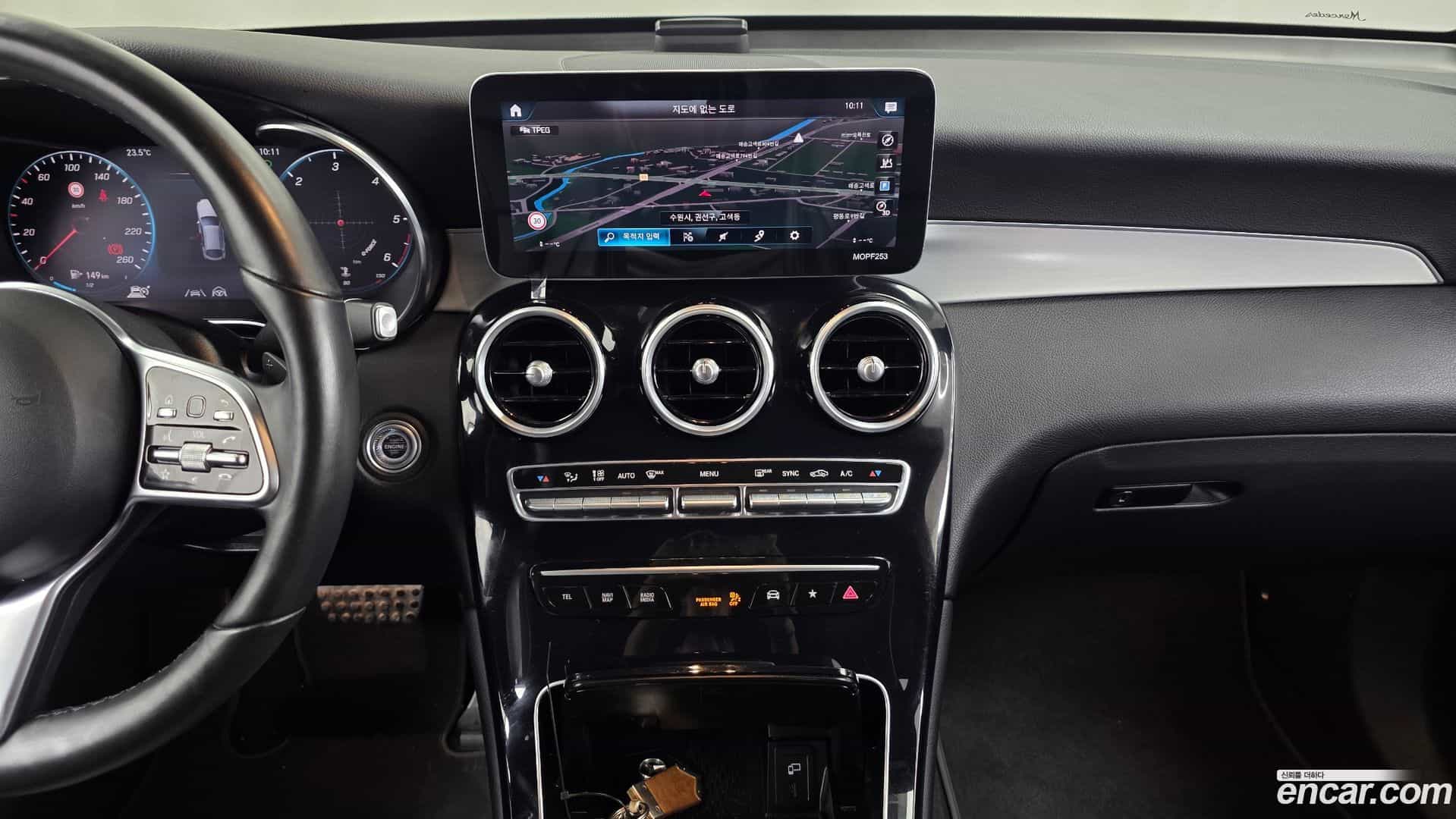GLC-Class Mercedes-Benz 2021.11-OPTION-018