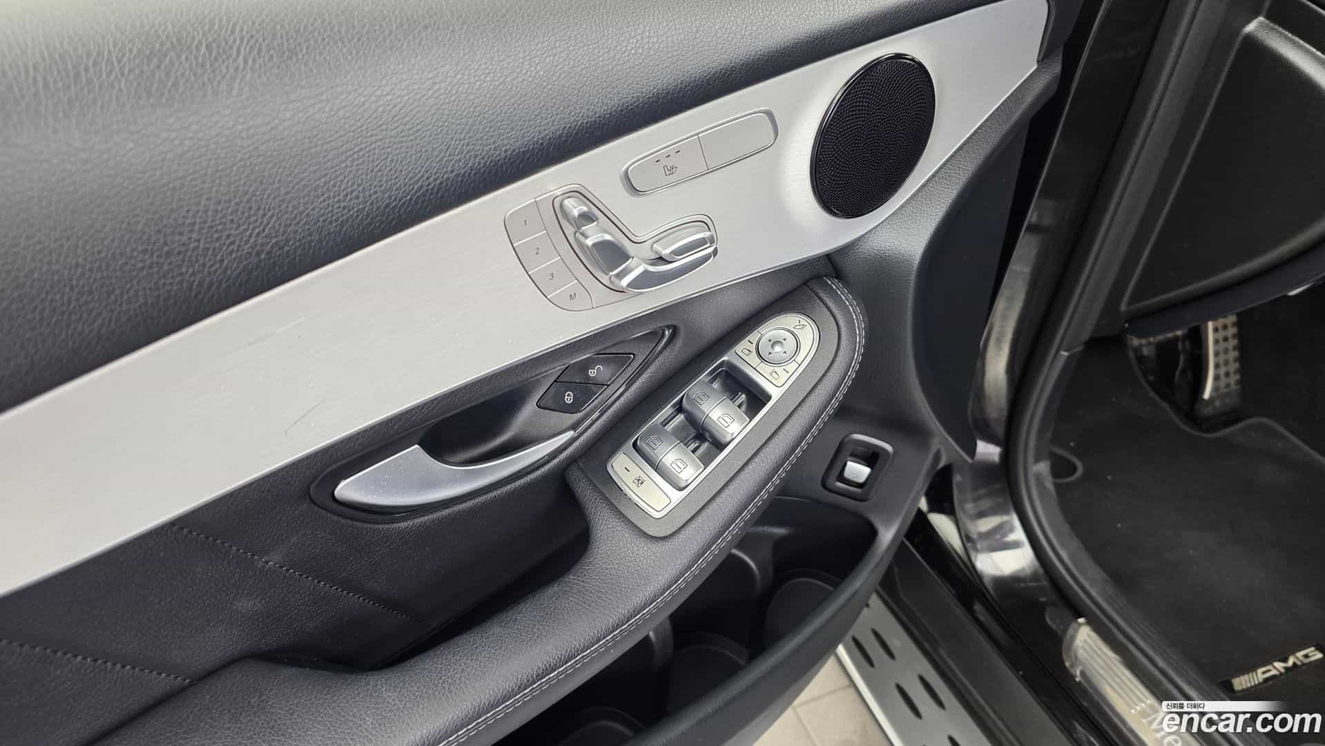 GLC-Class Mercedes-Benz 2021.11-OPTION-046
