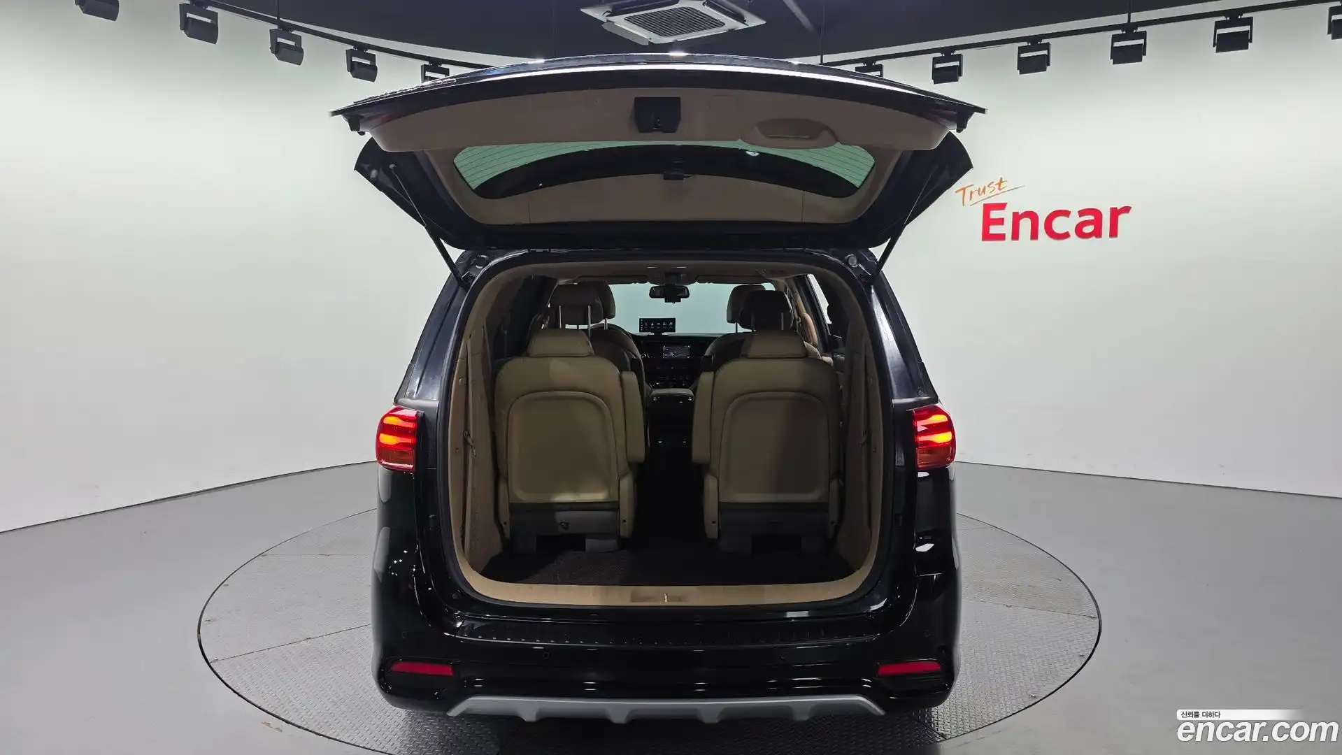 Canival Kia 2019.7-OPTION-023
