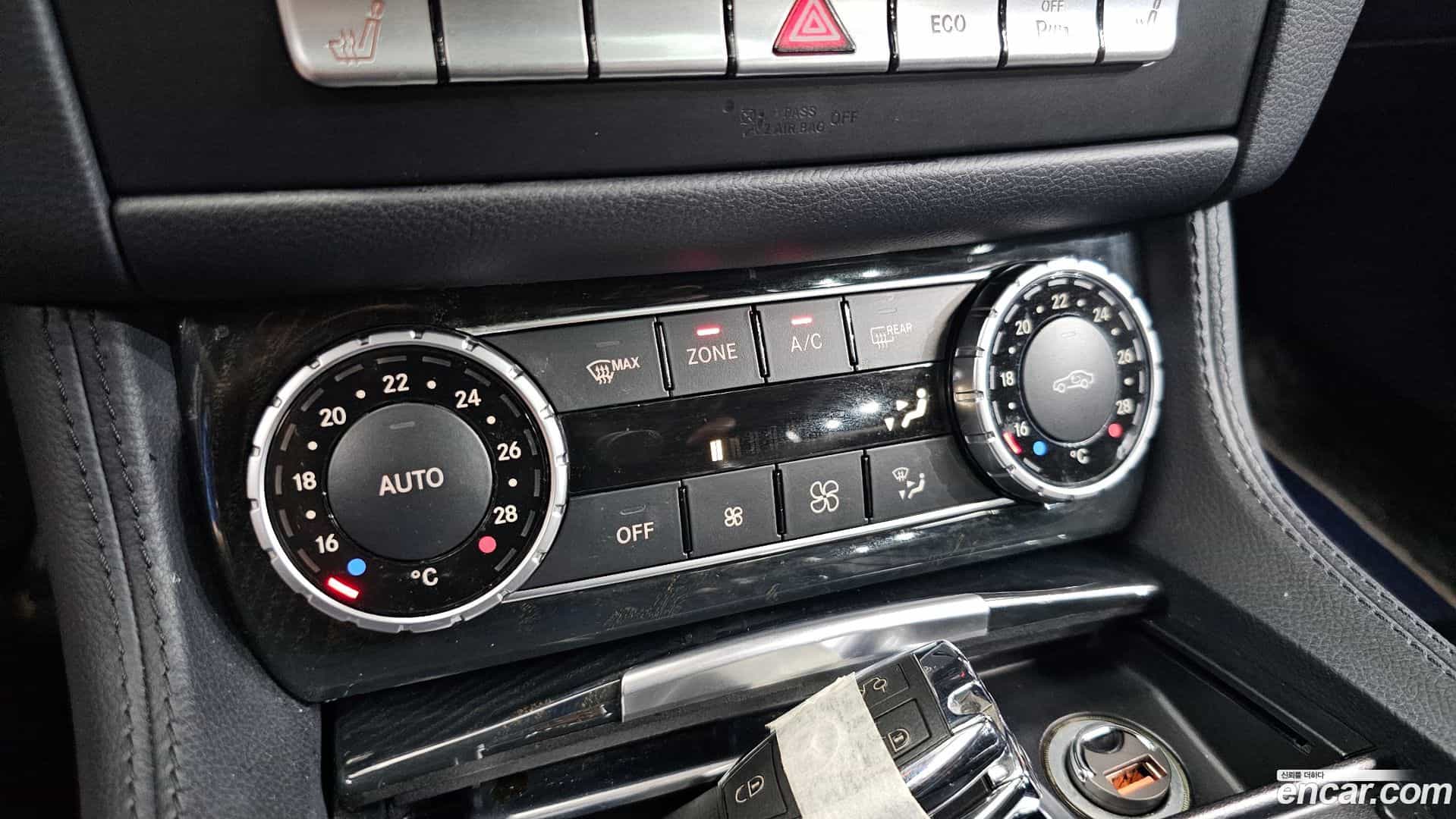 CLS-Class Mercedes-Benz 2015.11-OPTION-020